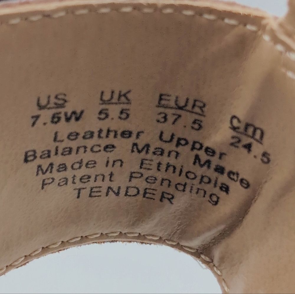 Naturalizer Naturalizer "Tender" sz 7.5 Gold Leather Women's Sandals Size US 7.5 / IT 37.5 - 8 Thumbnail