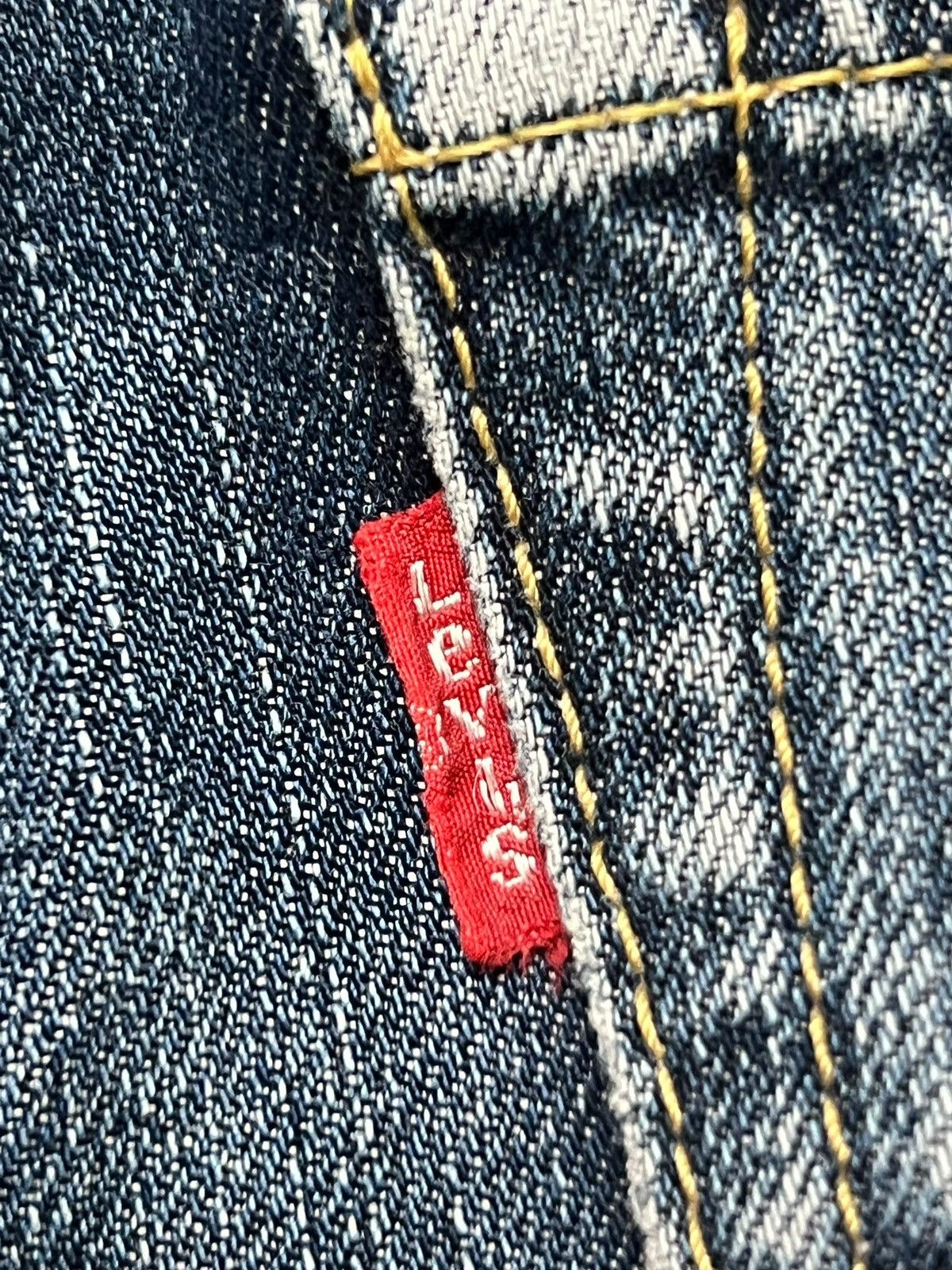 Vintage 05 Levi’s 502 Japan - Faded Wash Jeans