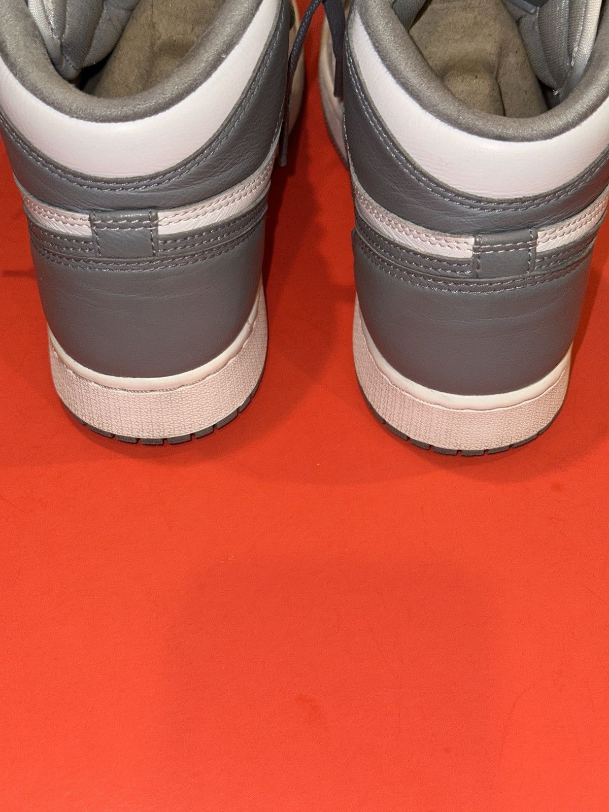 Jordan Brand Nike Air Jordan 1 Retro High Stealth Gray White 575441-037 Size US 5.5 / EU 38 - 6 Thumbnail