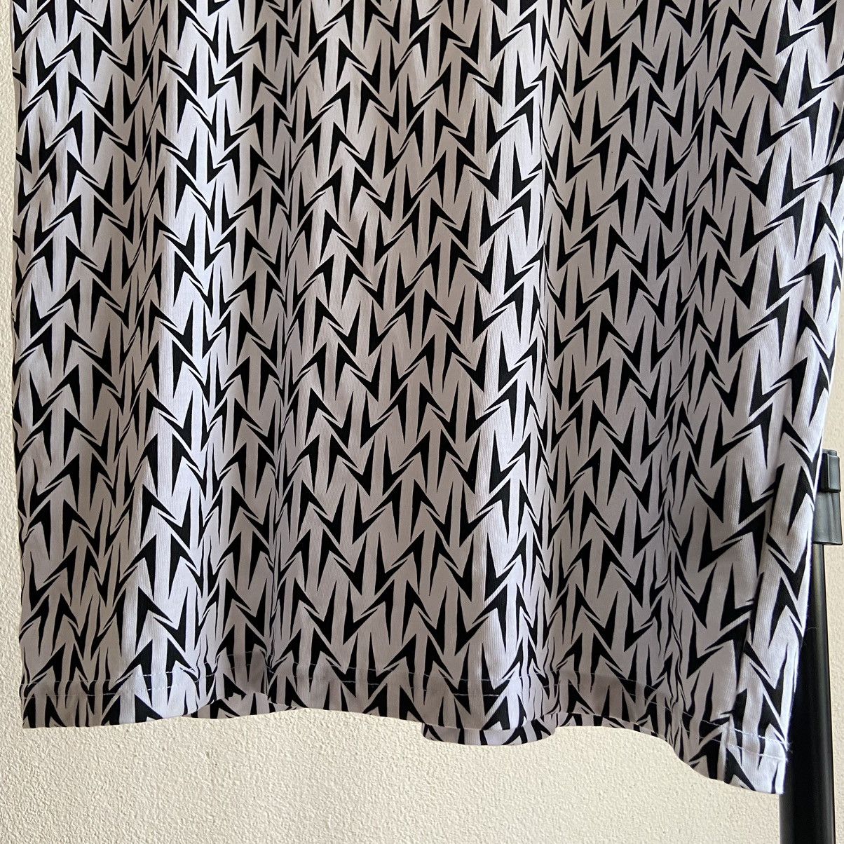 Neil Barrett White Black Lightning Bold Printed Cotton T Shirt Size US L / EU 52-54 / 3 - 3 Thumbnail