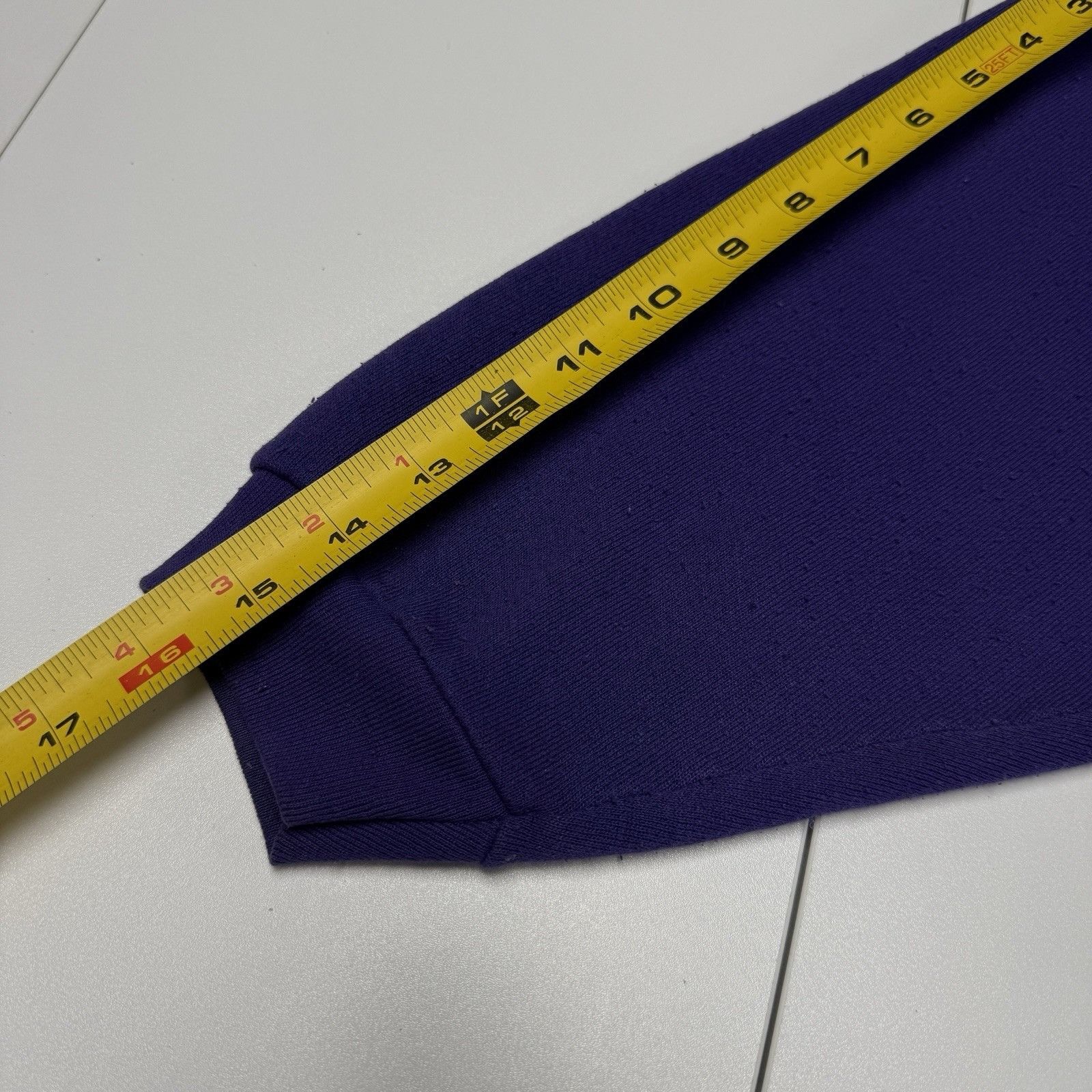 Disney Vintage Winnie The Pooh Sweatshirt Oversized L Purple Crew N Size US L / EU 52-54 / 3 - 18 Thumbnail