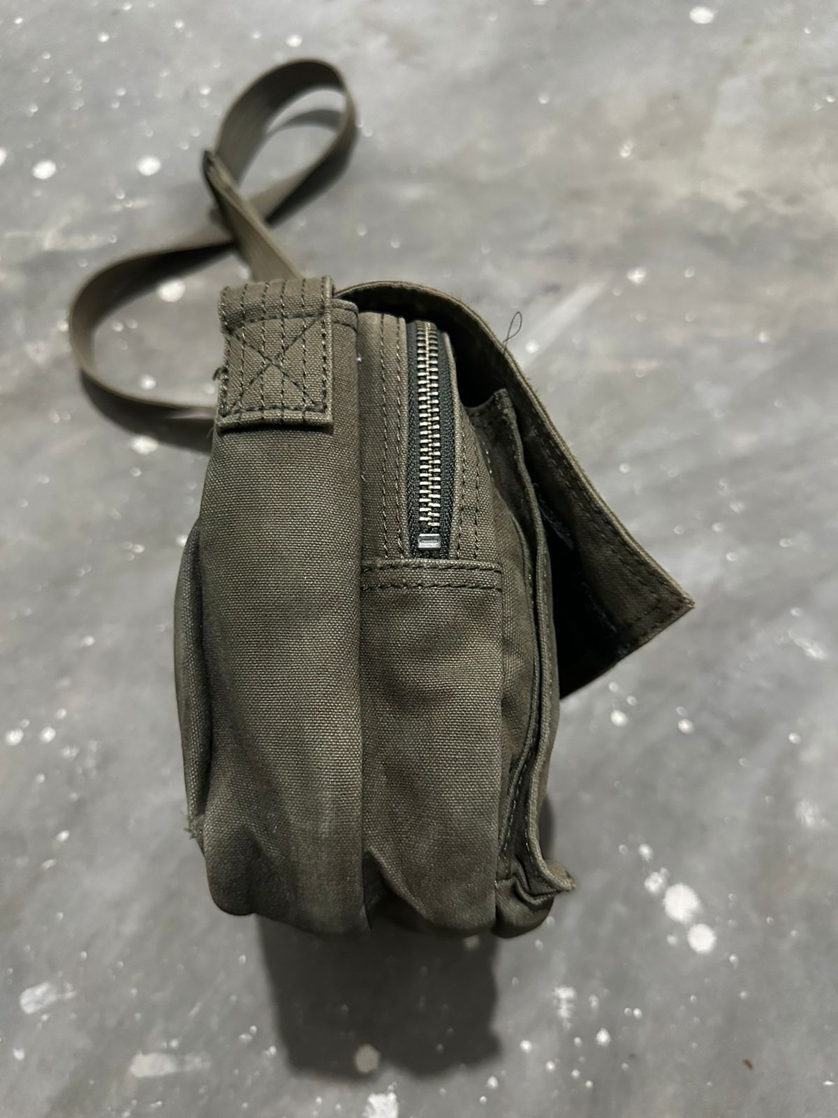 Porter Porter Japan Natural Faded Olive Canvas Crossbody/ Sling bag Size ONE SIZE - 6 Thumbnail