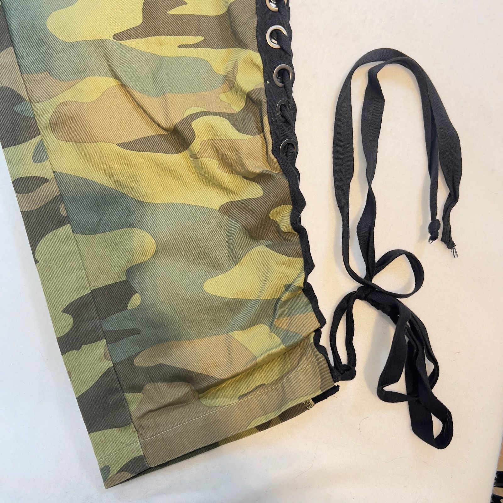 Other Fashion Nova Camouflage Pants Womans 2XL 100% Cotton Lace Up Size 38" / US 16 / IT 52 - 5 Thumbnail