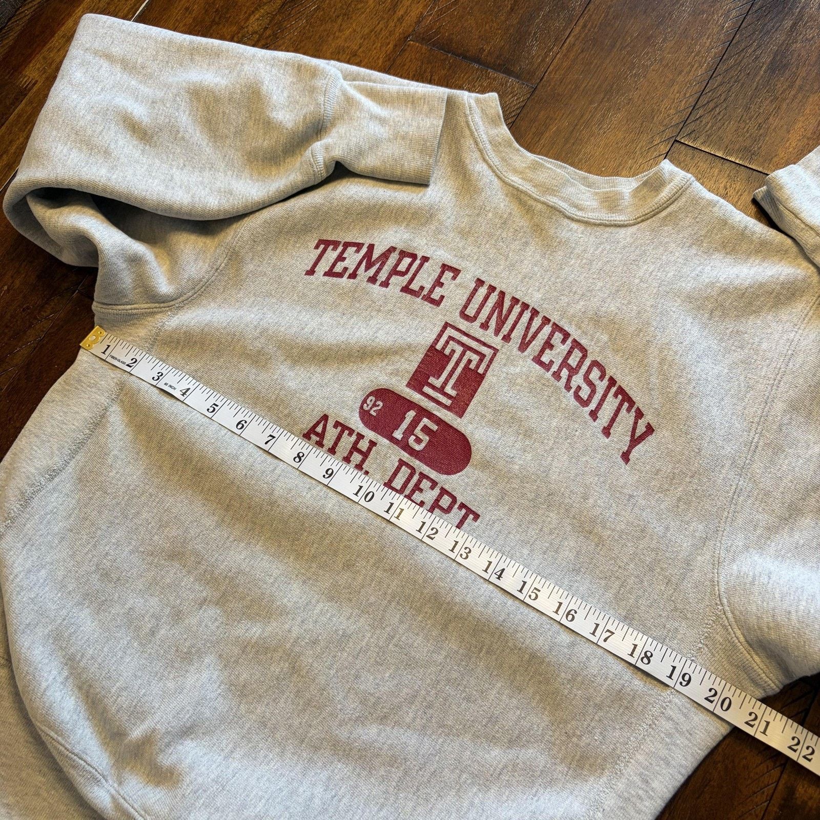Champion Vtg Temple University L Champion Reverse Weave Team Issued Size US L / EU 52-54 / 3 - 7 Thumbnail