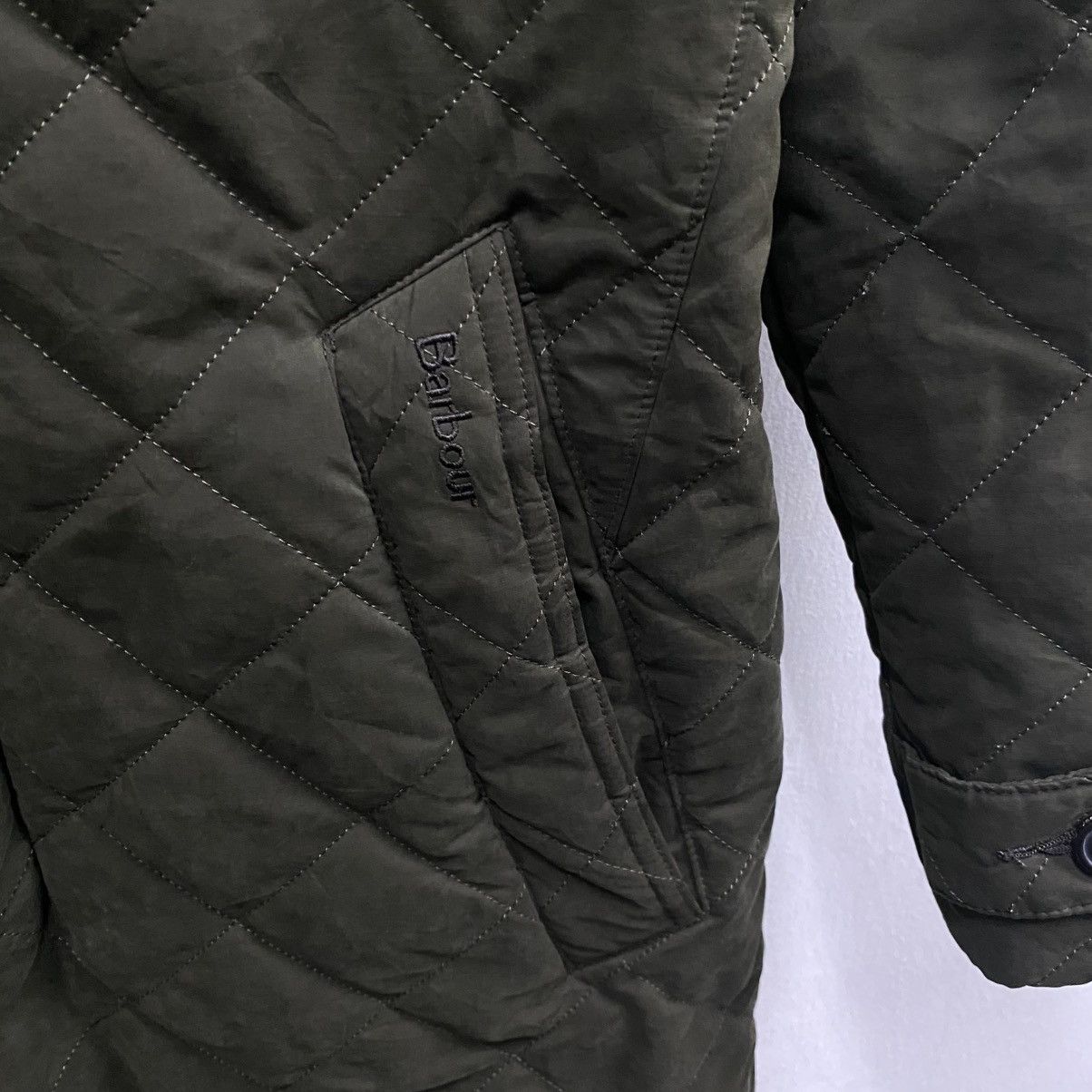 Barbour BARBOUR CLASSIC TARTAN QUILTED CORDUROY JACKETS Size US M / EU 48-50 / 2 - 10 Thumbnail