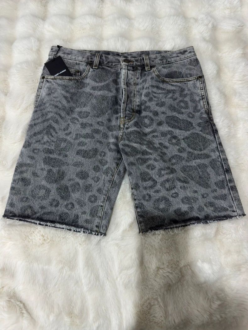 Saint Laurent Paris Saint laurent paris Gray Leopard Denim Shorts 2506-Nextarro Size US 31 - 1 Thumbnail