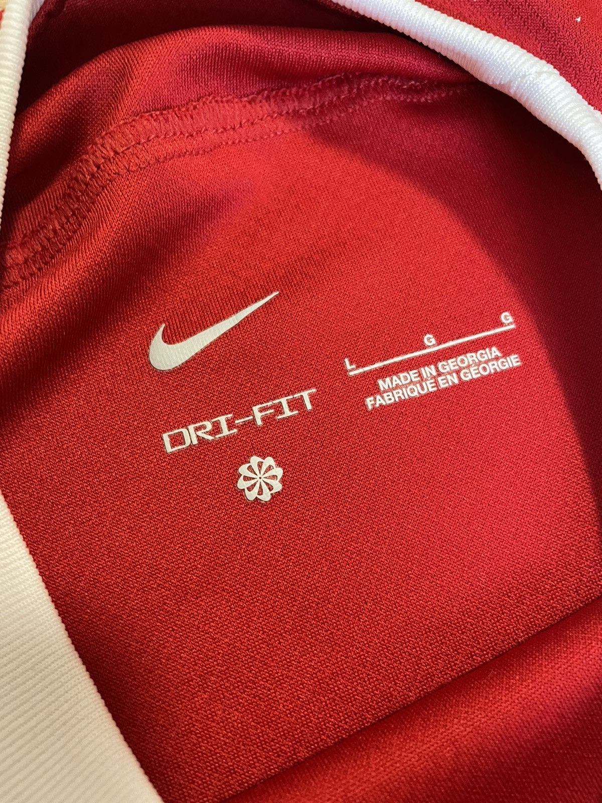 Nike Nike Liverpool 2023 2024 Home Football Shirt Soccer Jersey Size US L / EU 52-54 / 3 - 7 Thumbnail