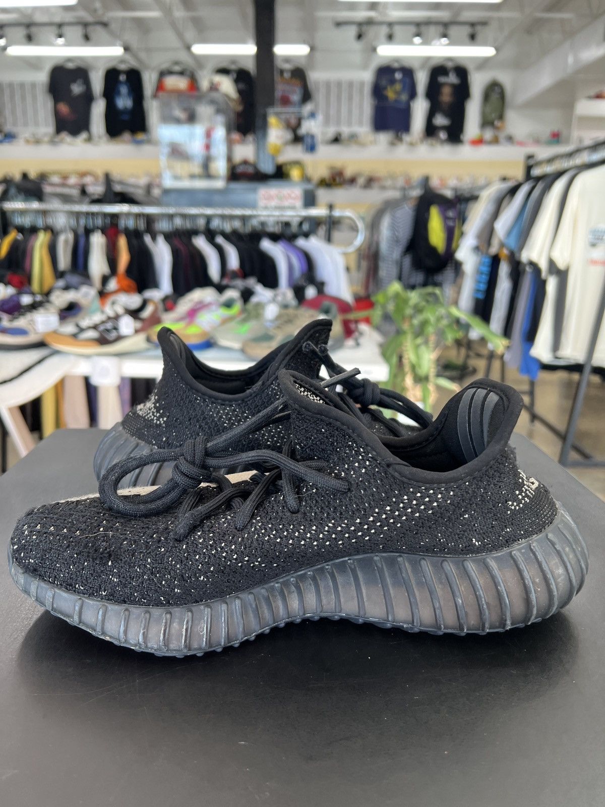 Adidas Adidas Yeezy 350 V2 Core Black White Oreo Sz. 5Y (2016) Size US 5 / EU 37 - 3 Thumbnail