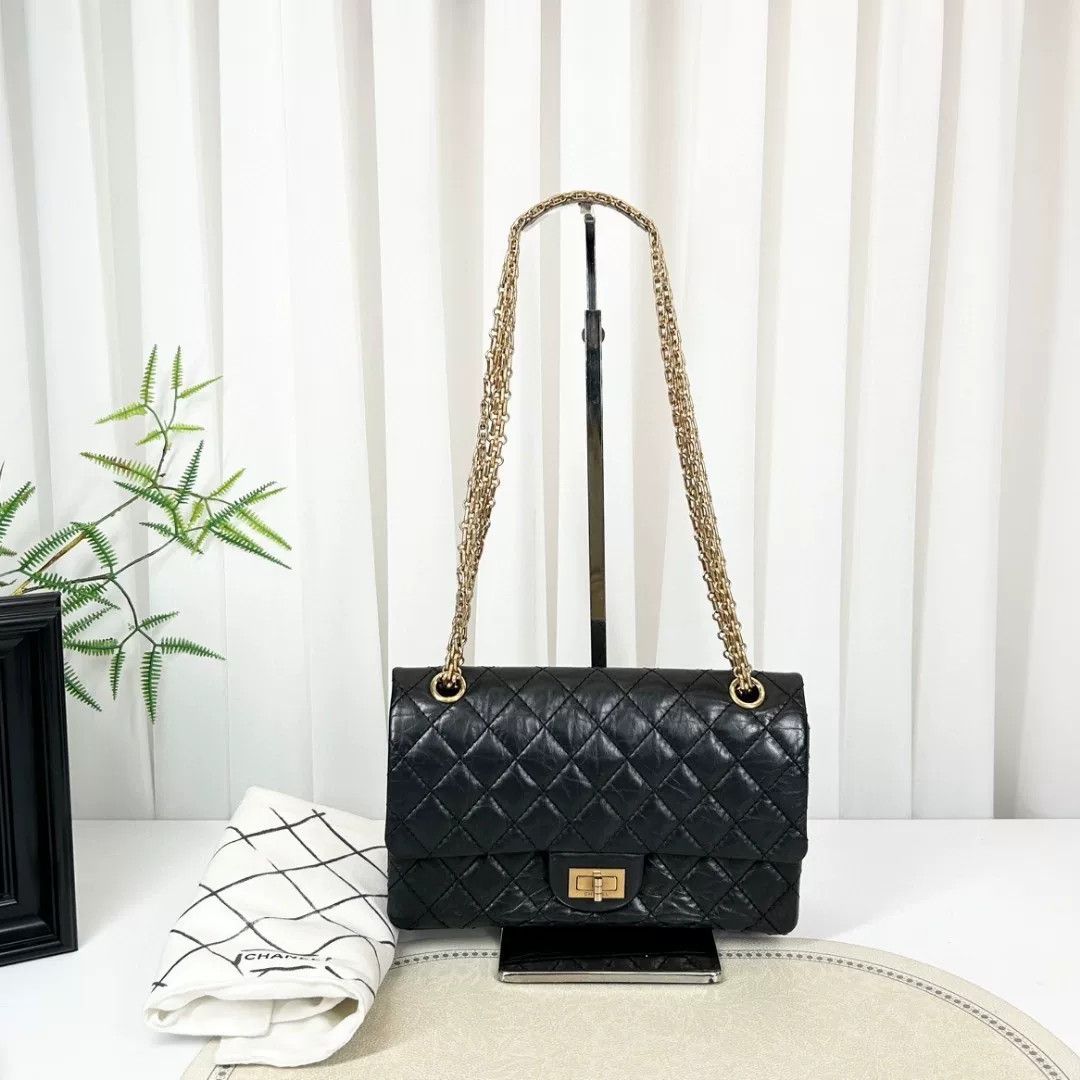 Chanel Pre-loved Bag Very good condition Size ONE SIZE - 1 Thumbnail