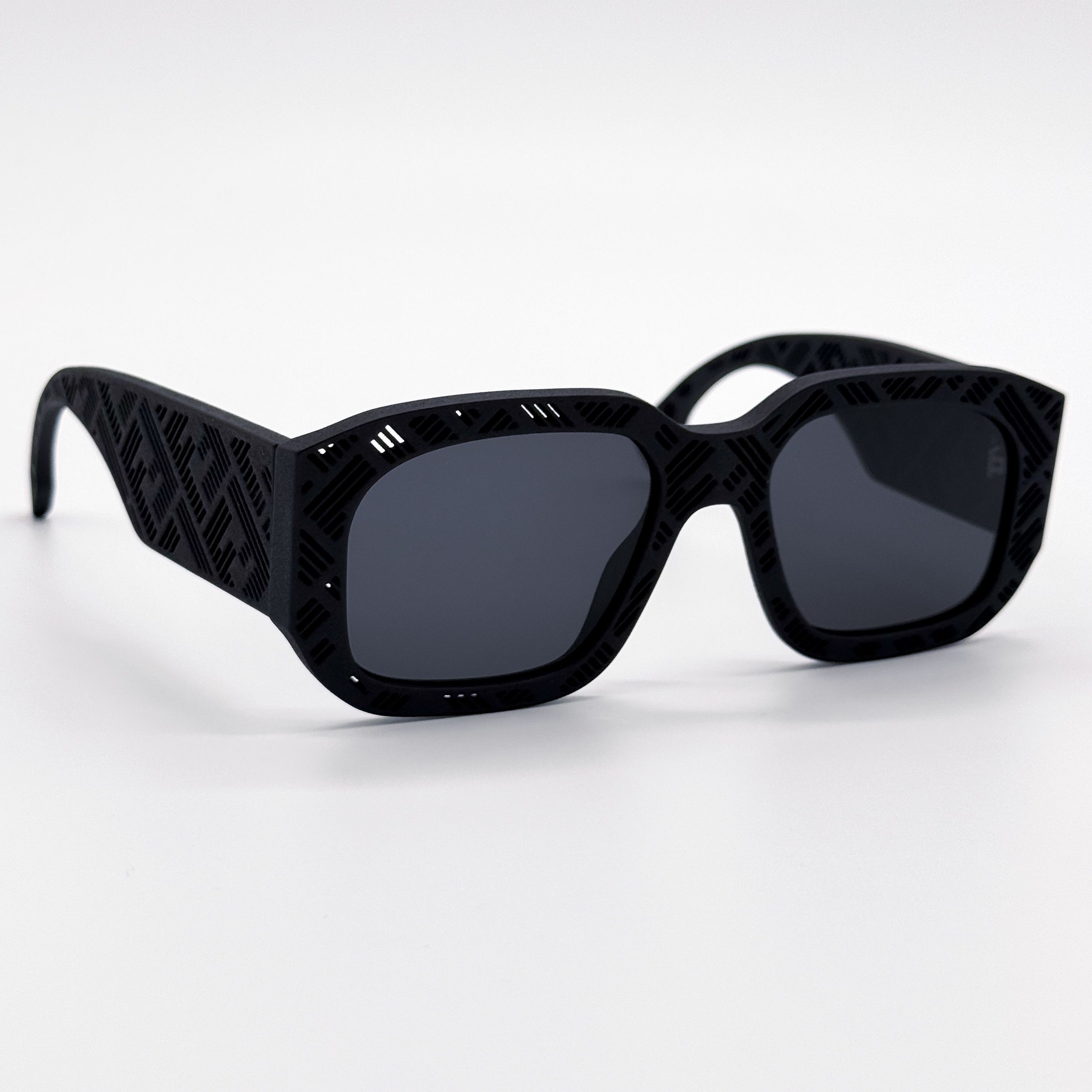 Fendi NEW FENDI FE40113I 02A MATTE BLACK UNISEX SUNGLASSES FENDI Size ONE SIZE - 9 Thumbnail