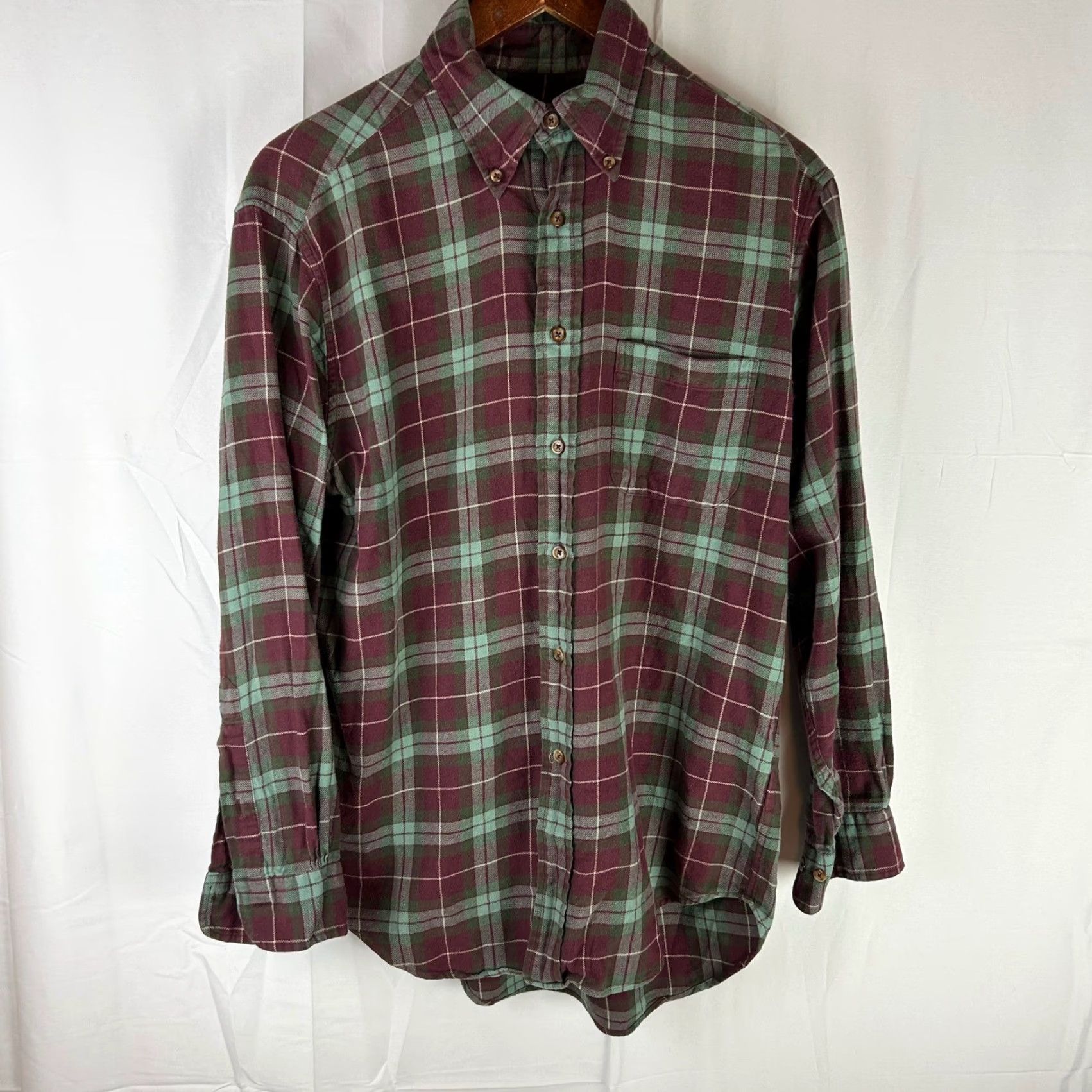 Brooks Brothers Brooks Brothers 346 Flannel Shirt Mens Small Burgundy Green Plaid Button Down Shirt Size US S / EU 44-46 / 1 - 2 Thumbnail