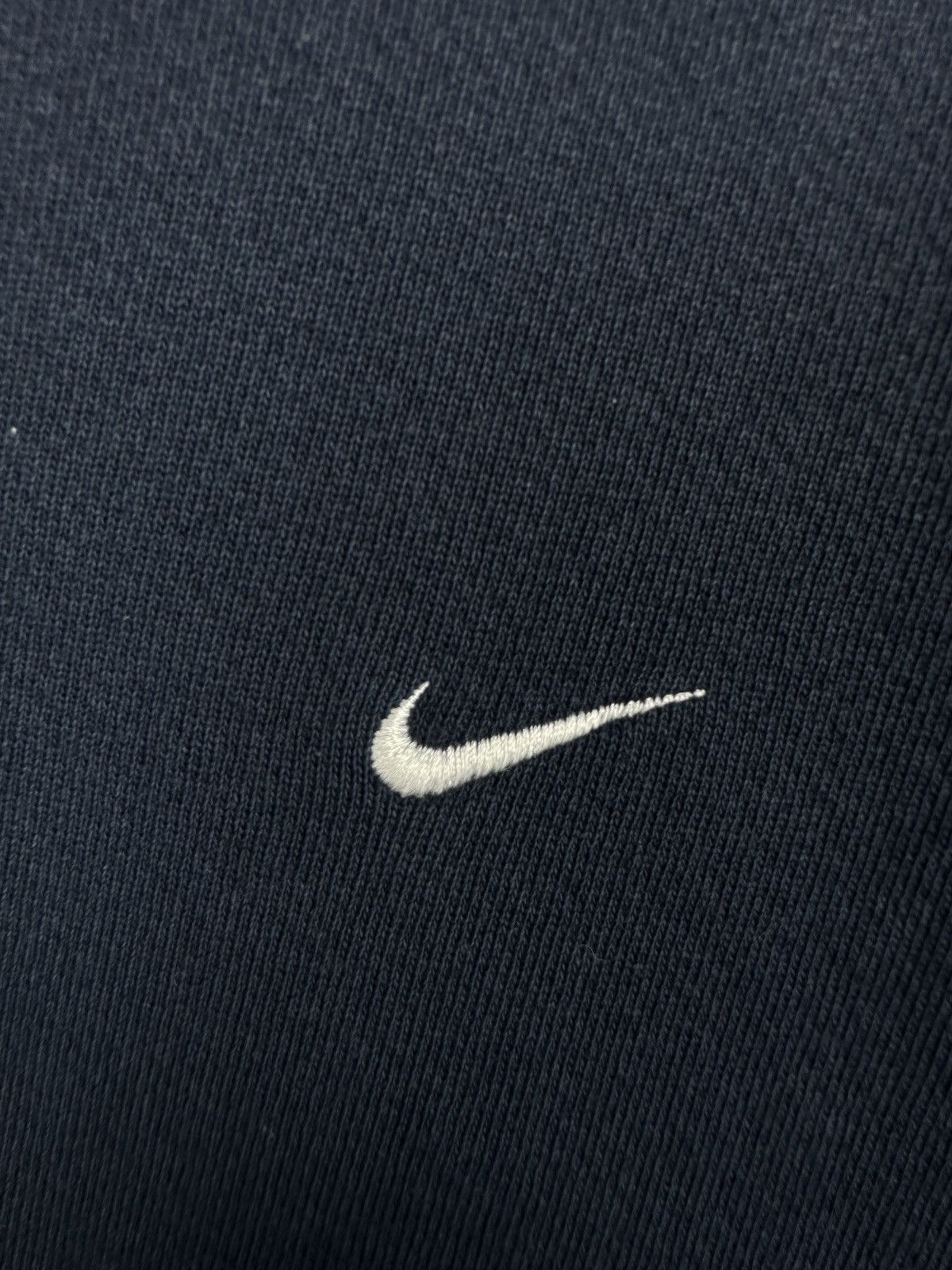 Nike 90s Vintage Nike Mini Swoosh Logo Sweatshirt Crewneck Size US L / EU 52-54 / 3 - 8 Thumbnail