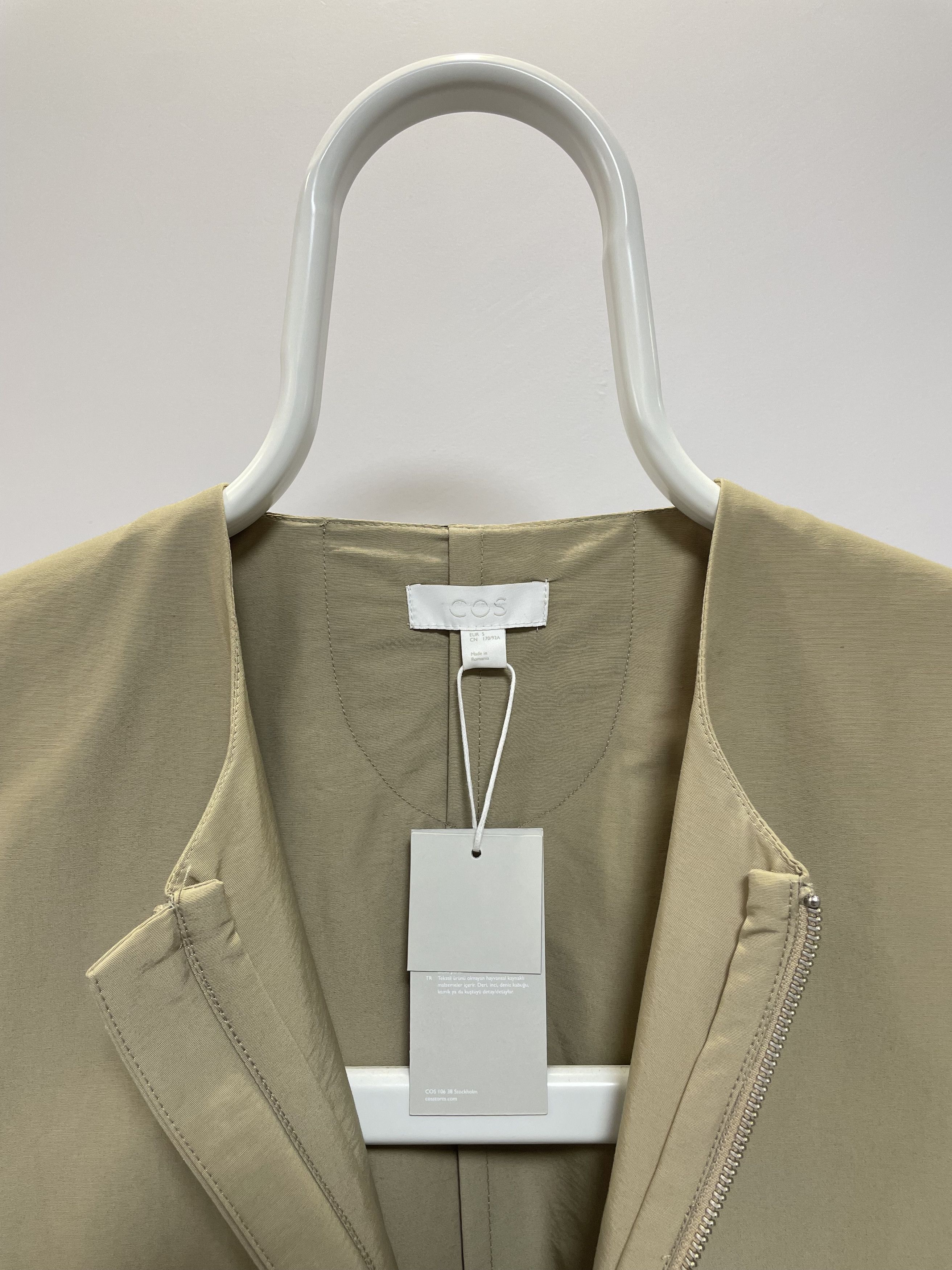 Cos COS Jacket Lightweight Coat Capsule Collection Size US S / EU 44-46 / 1 - 9 Thumbnail