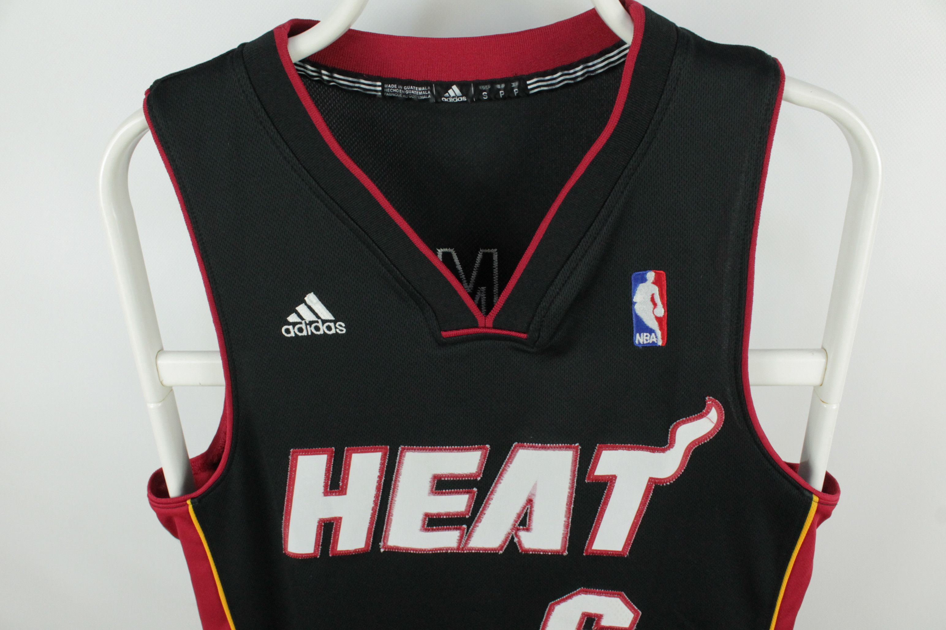 Adidas × NBA Adidas 2010 LEBRON JAMES #6 MIAMI HEAT AWAY JERSEY Size US S / EU 44-46 / 1 - 2 Thumbnail