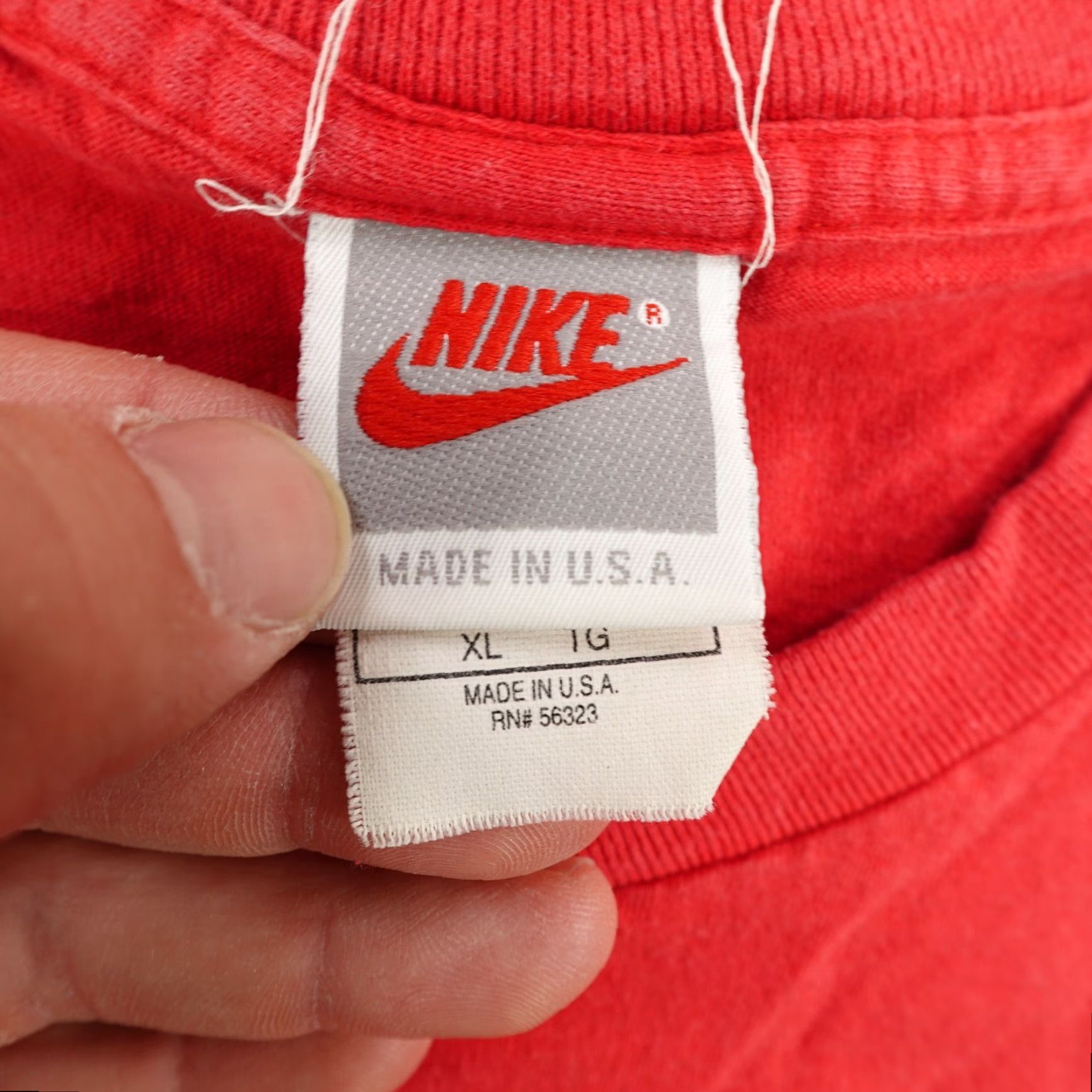 Nike VINTAGE Nike Shirt Graphic Print Mens XL Red 90s Single Stitch Made in USA Size US XL / EU 56 / 4 - 7 Thumbnail