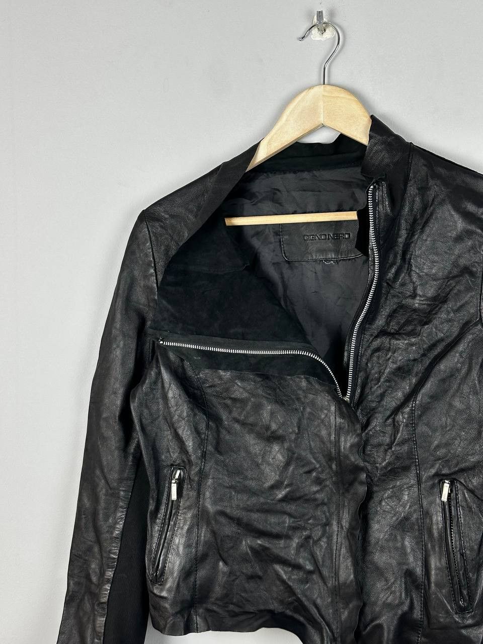 Designer Avant Garde Opium Faux Leather Black Cropped Biker Jacket Size S / US 4 / IT 40 - 3 Thumbnail