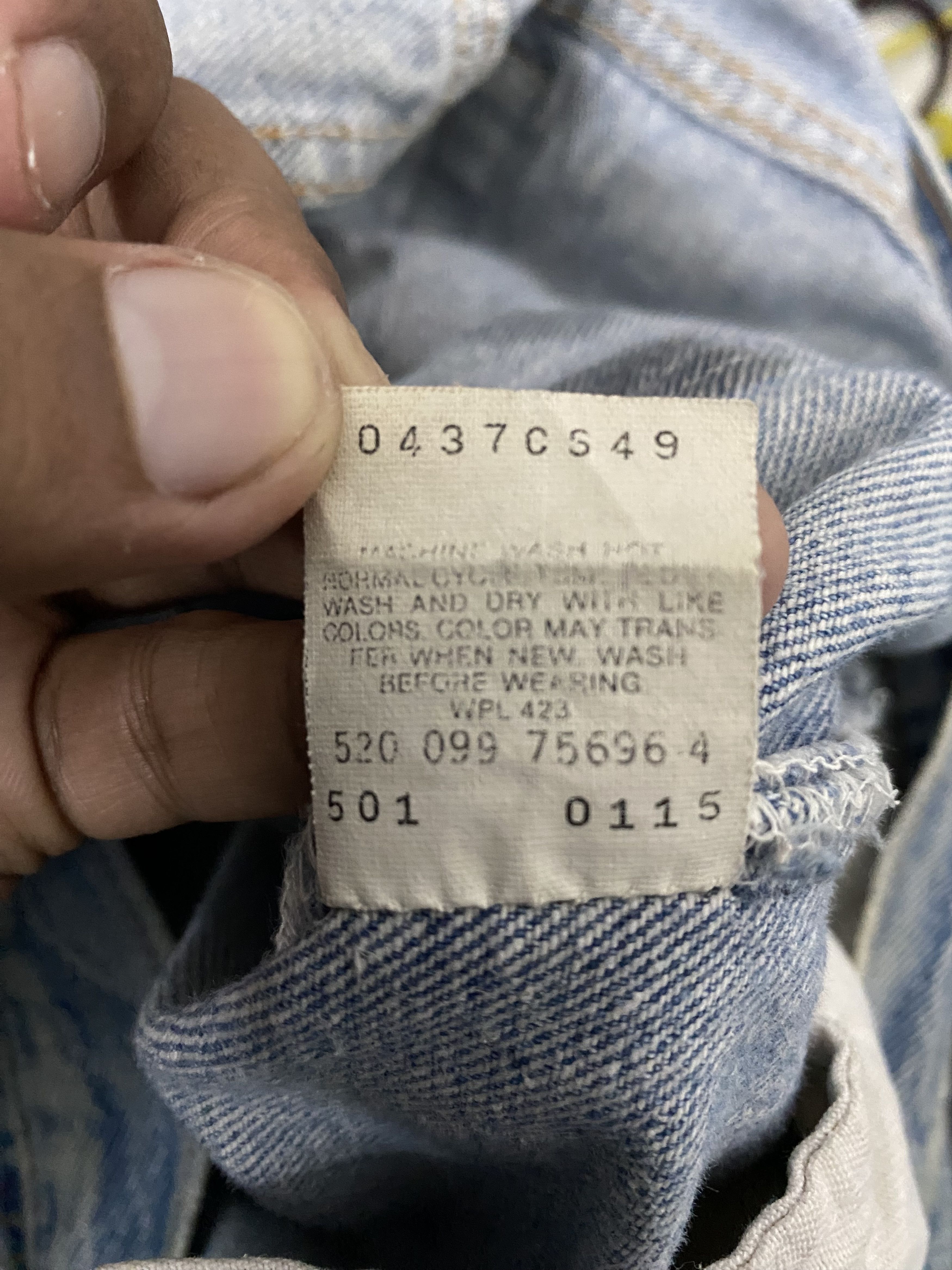 Levi's Vintage Clothing Vintage 90s Levi's 501 Light Wash Jeans Made in USA Size US 32 / EU 48 - 15 Thumbnail