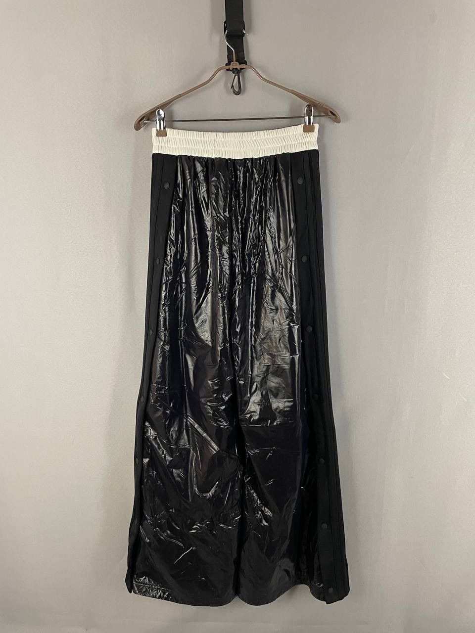 Adidas × Moncler Moncler x Adidas Sweatpants Pants Black Size US 30 / EU 46 - 2 Thumbnail