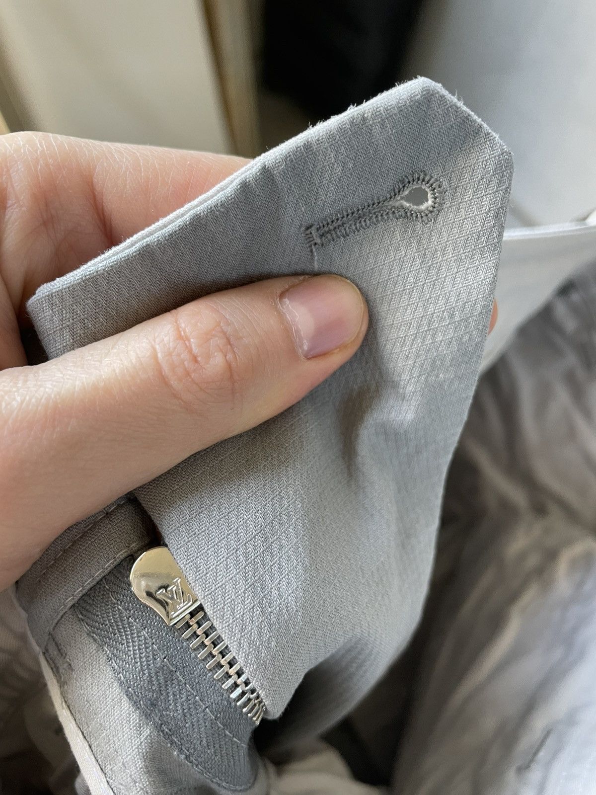 Louis Vuitton Louis Vuitton x Virgil Abloh Reflective Cargo Pants Size US 40 / EU 56 - 14 Thumbnail