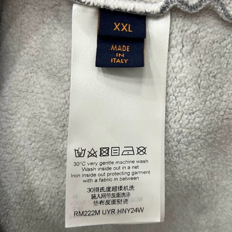 Louis Vuitton Louis Vuitton Graffiti Logo Hooded Jacket Size US XXL / EU 58 / 5 - 5 Thumbnail