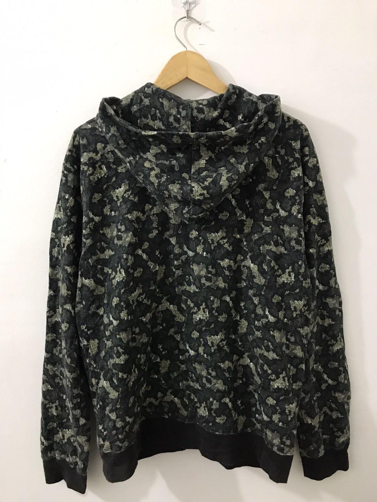 Japanese Brand × Takeo Kikuchi Japanese Takeo Kikuchi Camo Zip Hoodie Pocket Size US L / EU 52-54 / 3 - 3 Thumbnail
