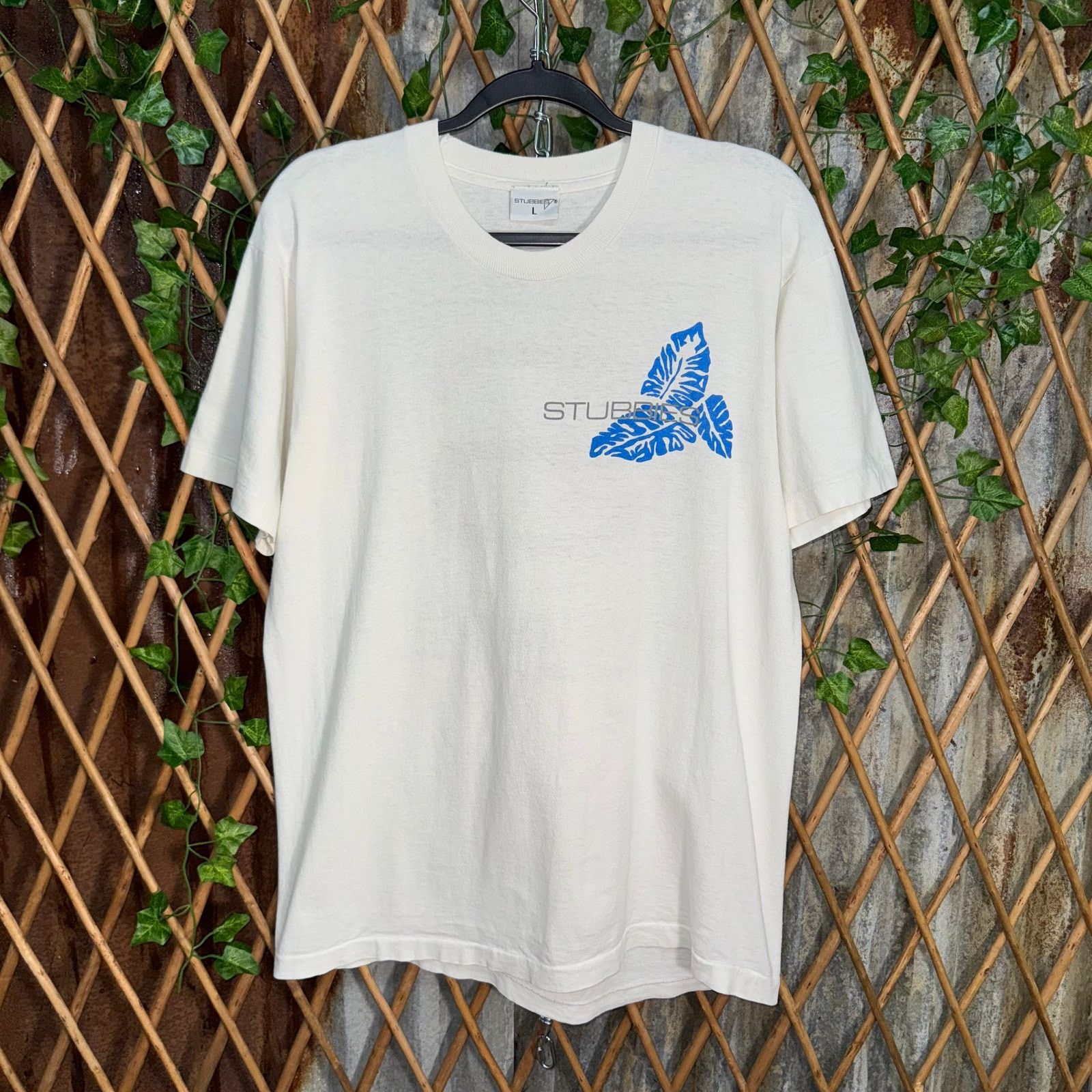 Vintage Vintage Y2K stubbies hawaii leaf 1990s surf skate t-shirt Size US L / EU 52-54 / 3 - 2 Thumbnail