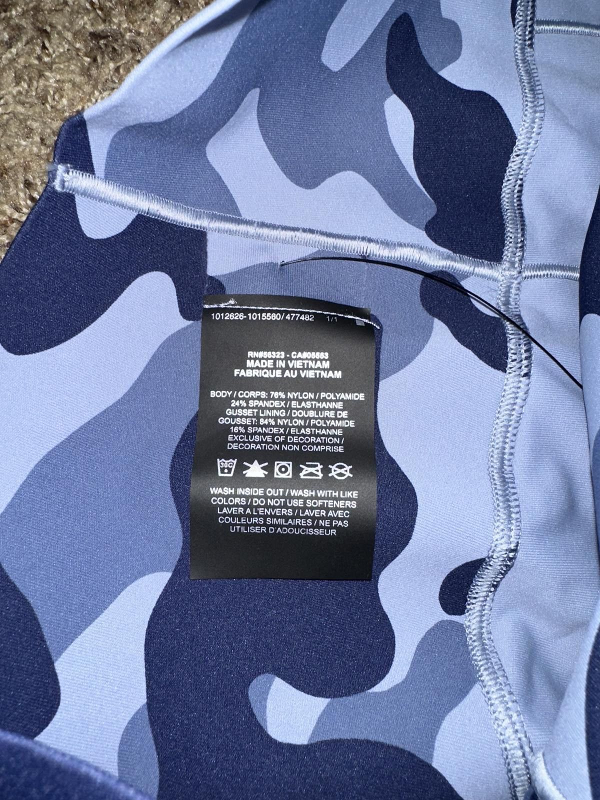 Nike Nike Women's Universa Medium-Support High-Waisted 7/8 Camo Leggings with Pockets Size 28" / US 6 / IT 42 - 6 Thumbnail
