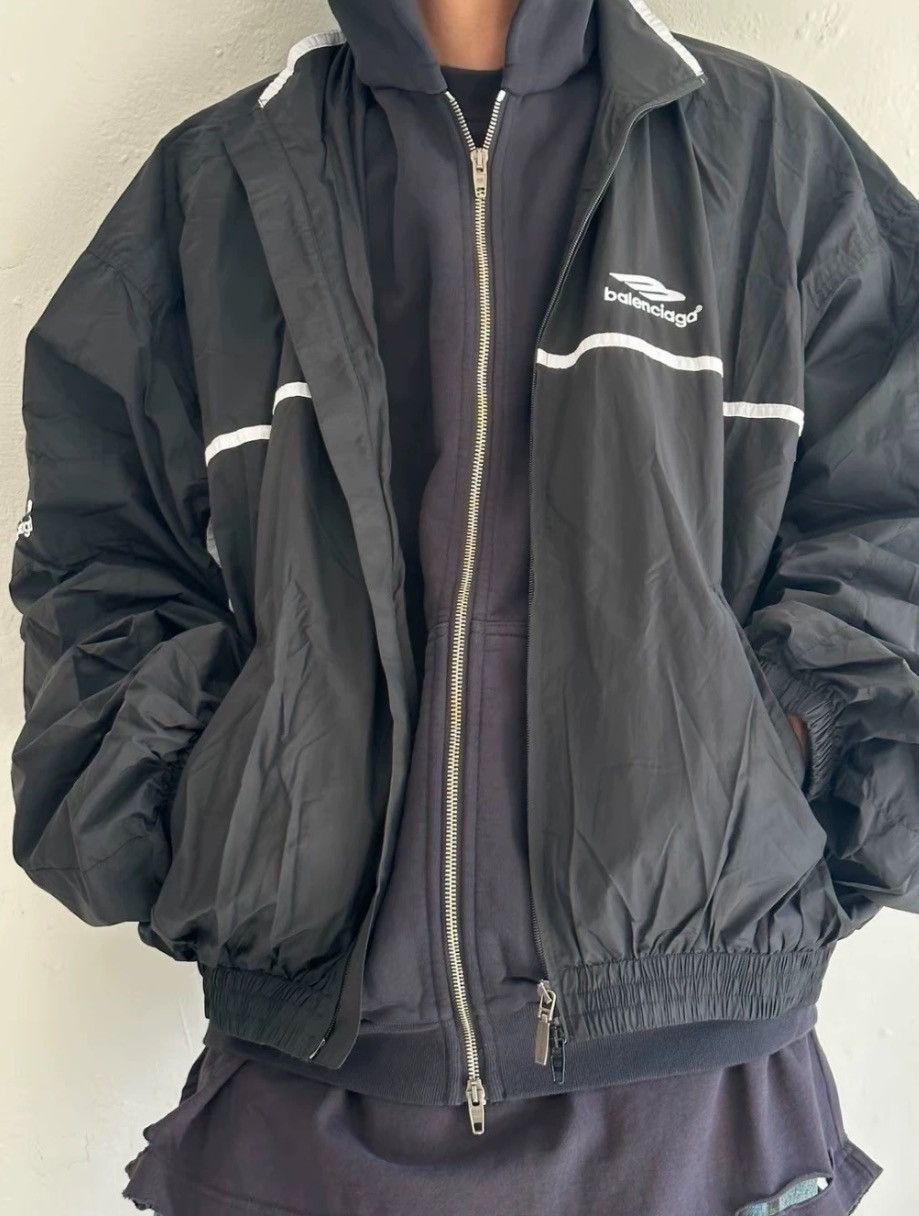 Balenciaga Balenciaga 24ss 2-in-1 Poplin 3 Bsports Zip H 2412-Nextarrow Size US XL / EU 56 / 4 - 6 Thumbnail