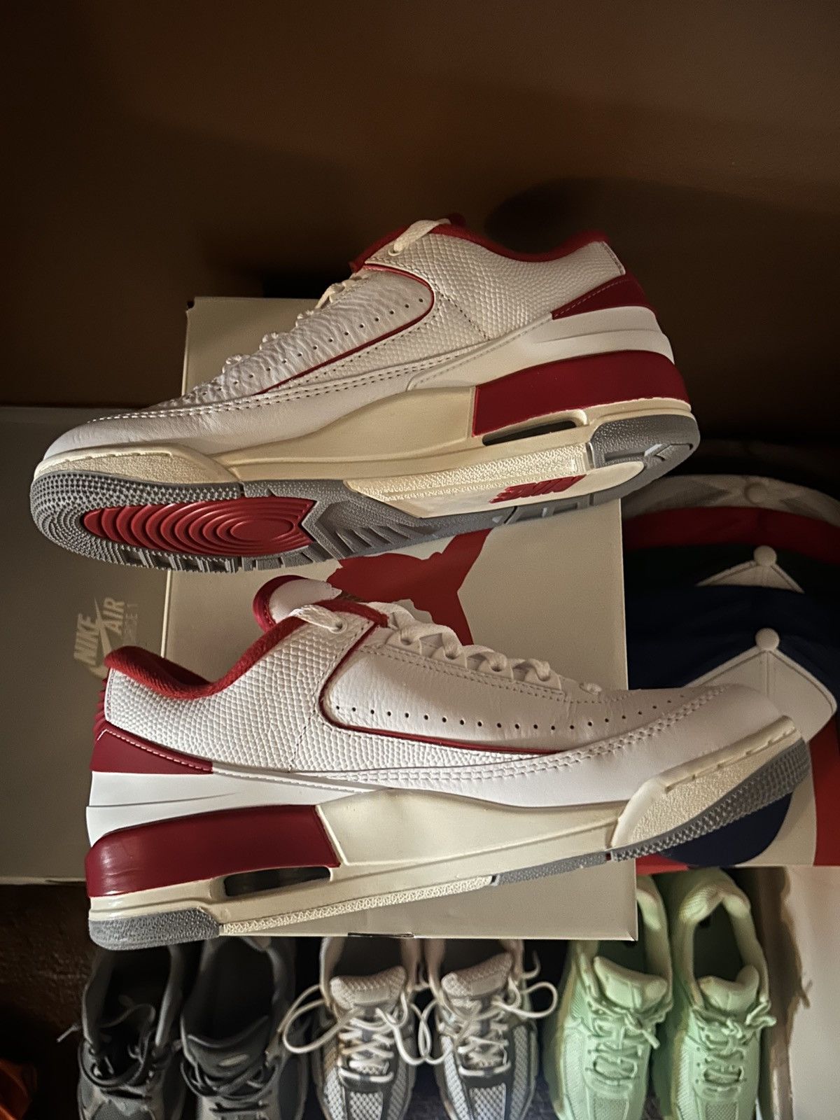 Jordan Brand Jordan 2/3 White Varsity Red Size US 8.5 / EU 41-42 - 11 Thumbnail
