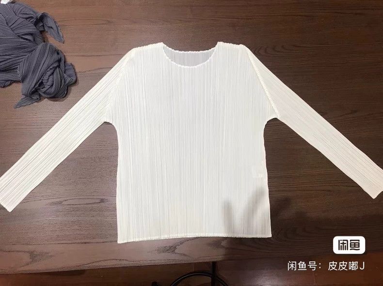 Issey Miyake Issey Miyake size:3 White pleated long-sleeved shirt Size M / US 6-8 / IT 42-44 - 1 Thumbnail