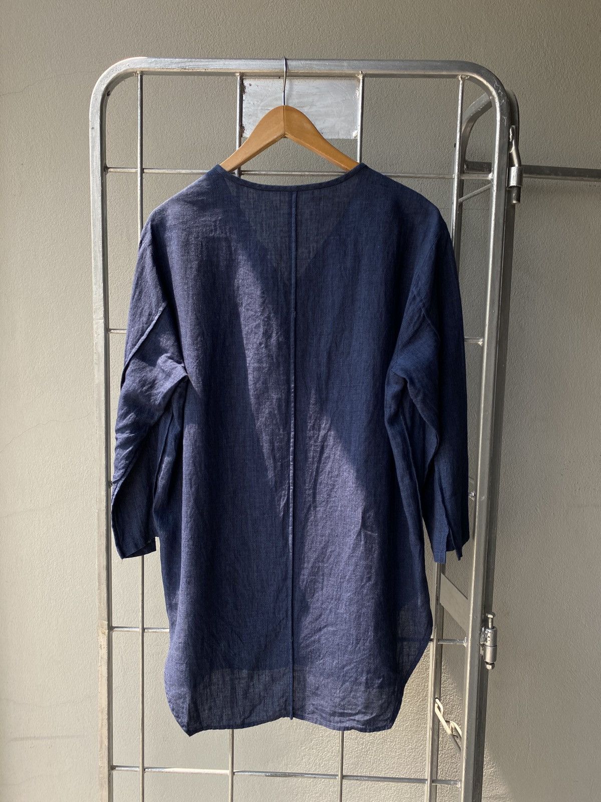 Kazuyuki Kumagai Attachment KAZUYUKI KUMAGAI (ATTACHMENT) Indigo V-Neck Tunic Size US M / EU 48-50 / 2 - 2 Thumbnail