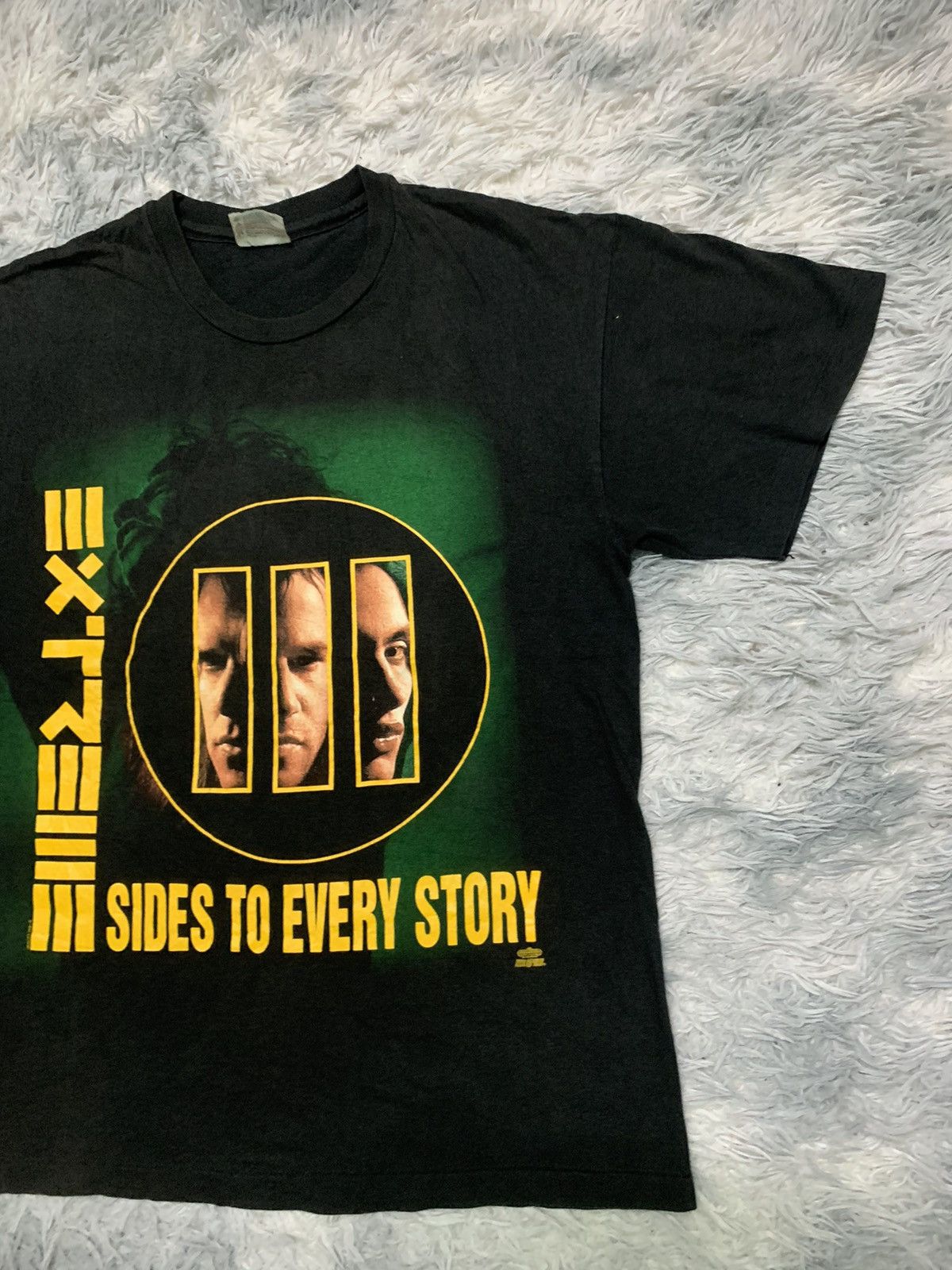 Band Tees 🔥RARE 🔥1992 EXTREME SIDES TO EVERY STORY WORLD TOUR Size US L / EU 52-54 / 3 - 4 Thumbnail