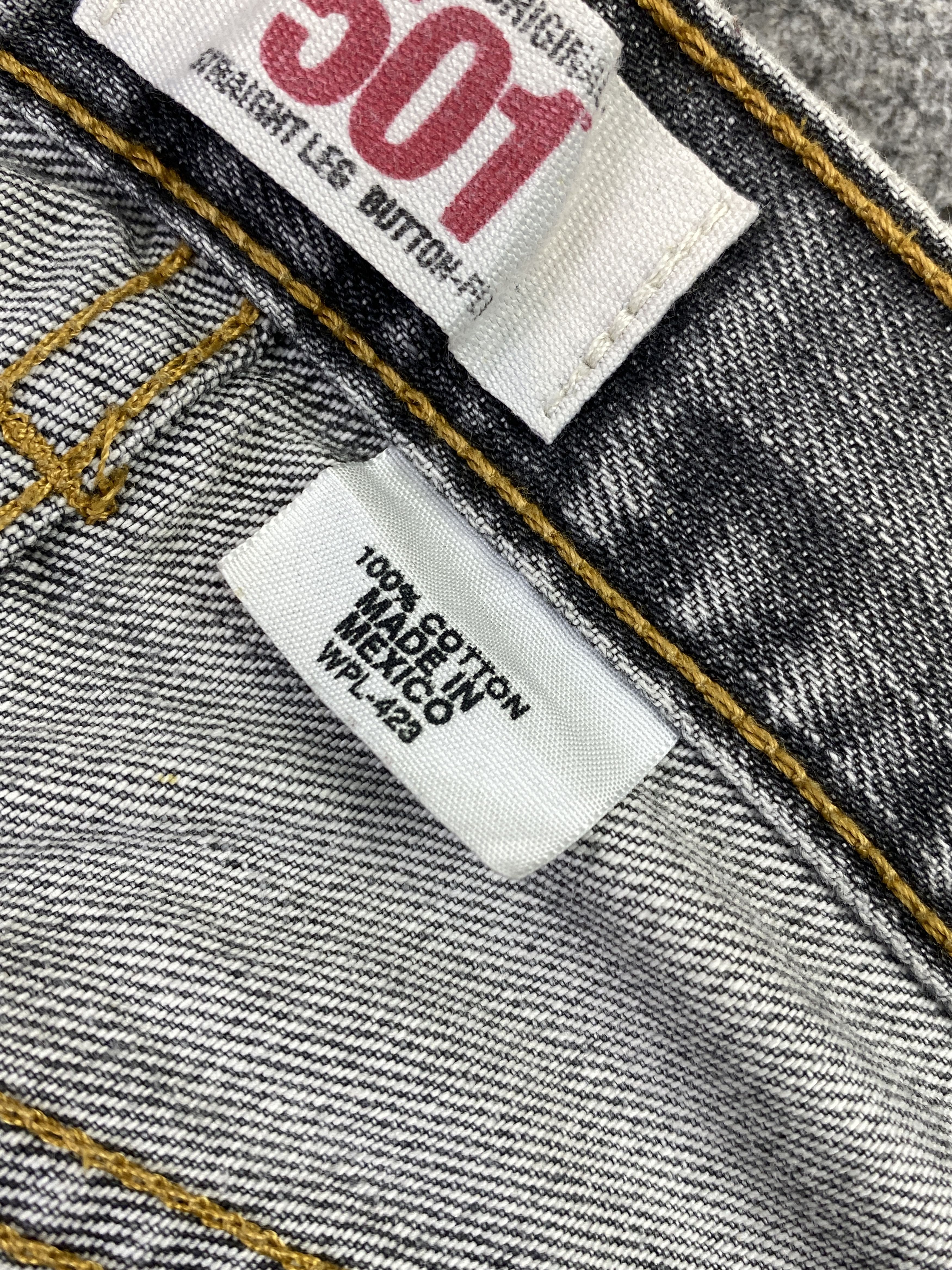 Levi's Vintage Levis 501 Faded Black Jeans DP2859 Size US 30 / EU 46 - 13 Thumbnail