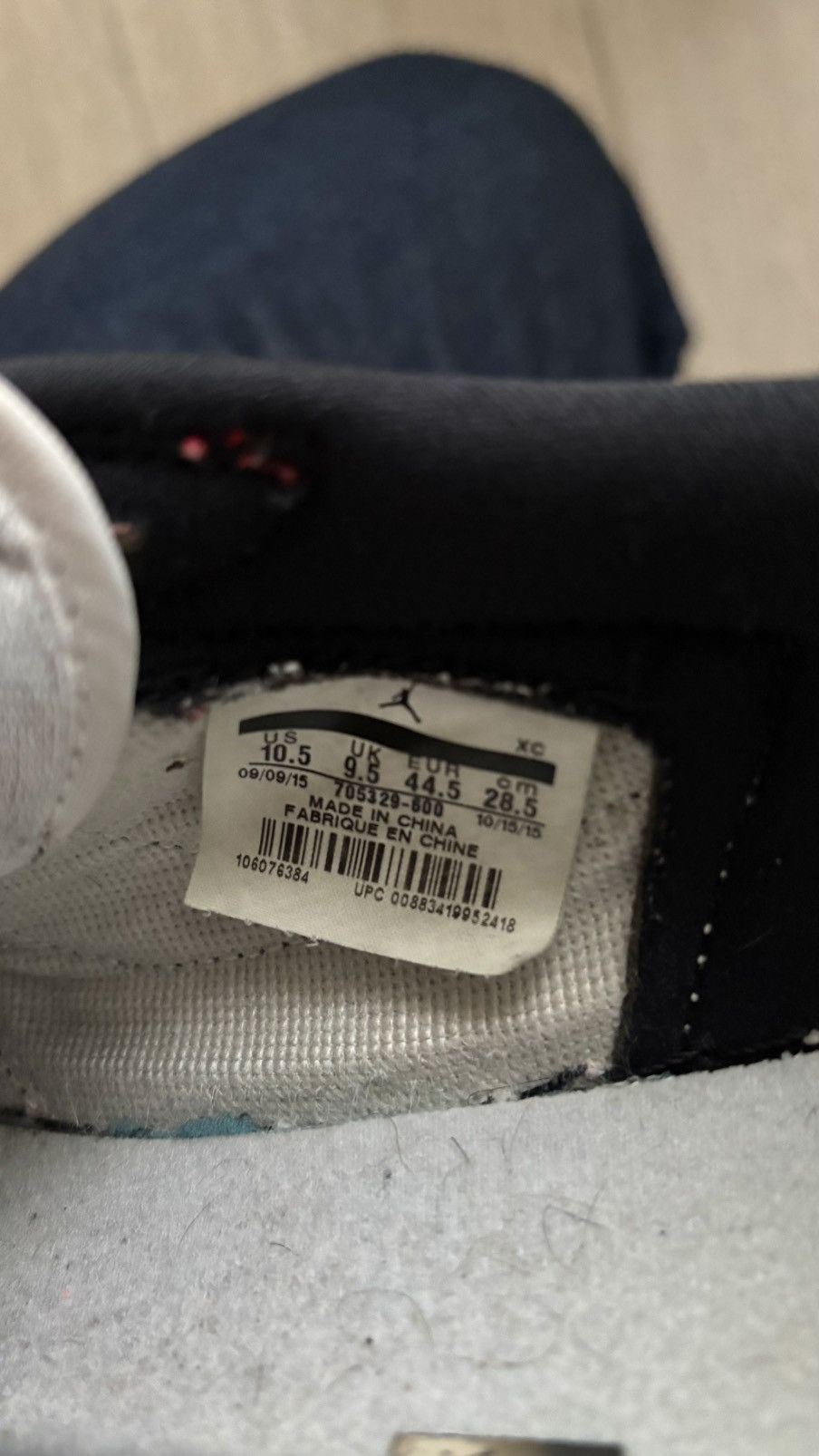 Nike Air Jordan 1 Low OG Chicago 2016 SIZE 10.5 GREAT CONDITION Size US 10.5 / EU 43-44 - 9 Thumbnail
