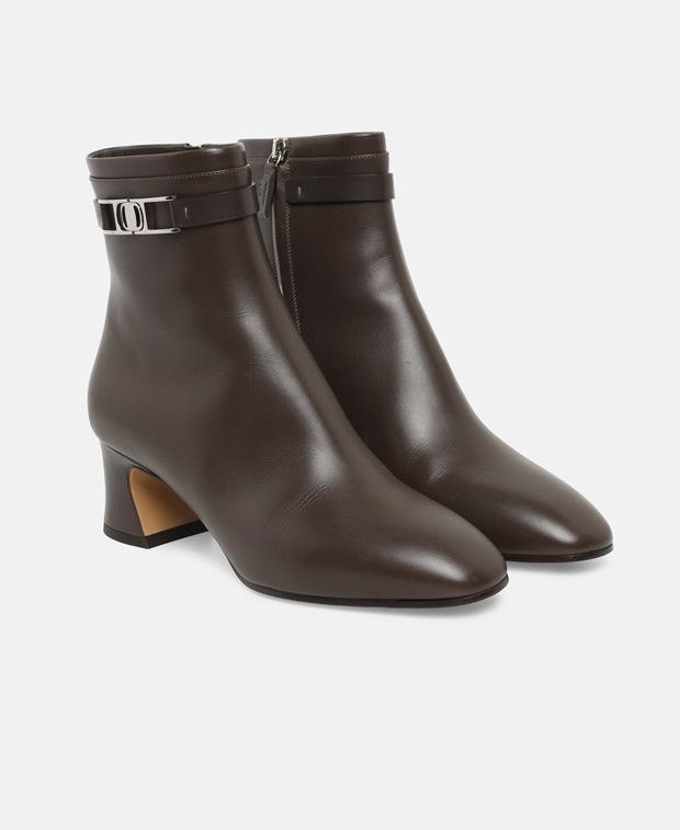 Salvatore Ferragamo Rego 55 Ankle boots Size US 5 / IT 35 - 1 Thumbnail