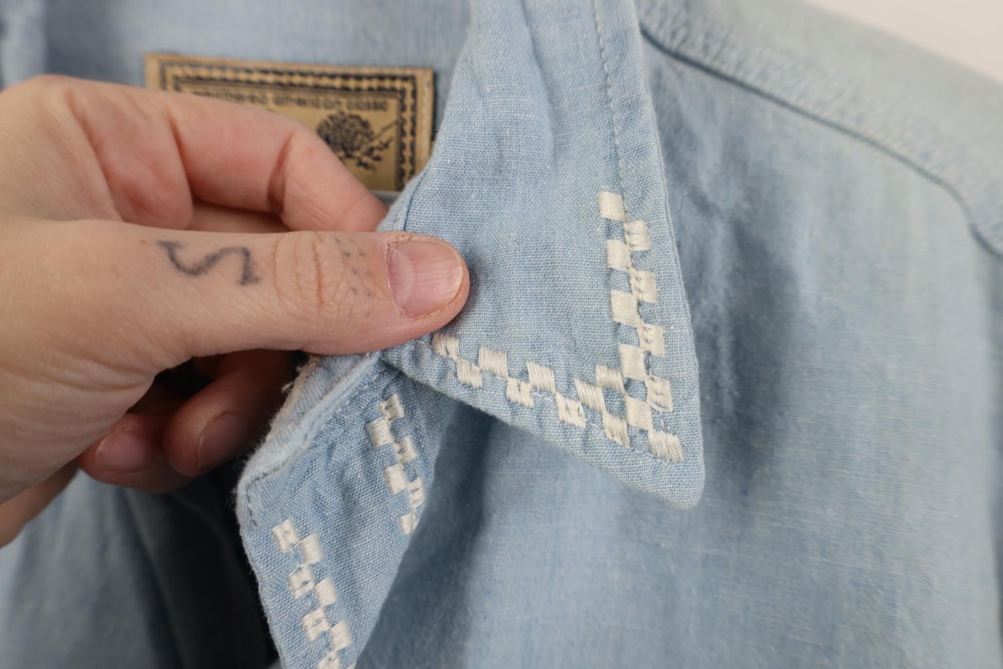 Calvin Klein Deadstock Vintage 90s Calvin Klein Collared Button Shirt Size US M / EU 48-50 / 2 - 8 Thumbnail