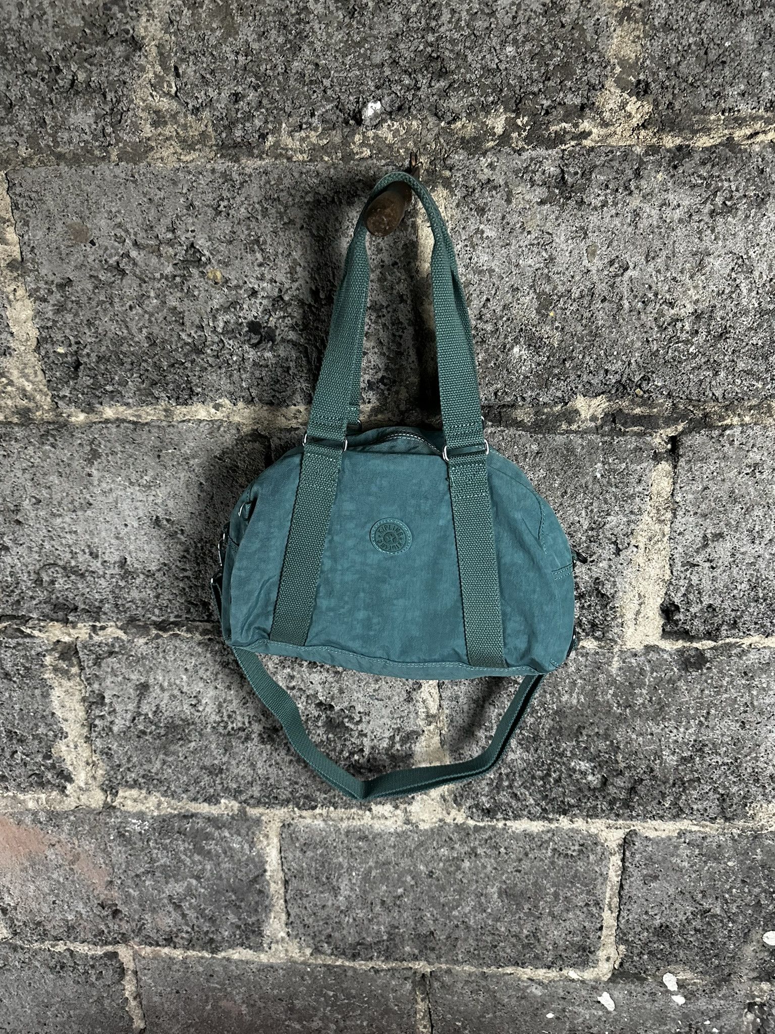Vintage Vintage Kipling Shoulder Bag Size ONE SIZE - 1 Thumbnail