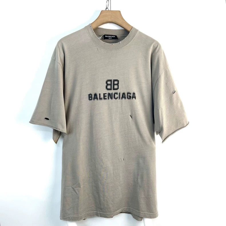 Balenciaga Balenciaga Mosaic fuzzy logo letter loose hole round neck Size US XXS / EU 40 - 1 Thumbnail