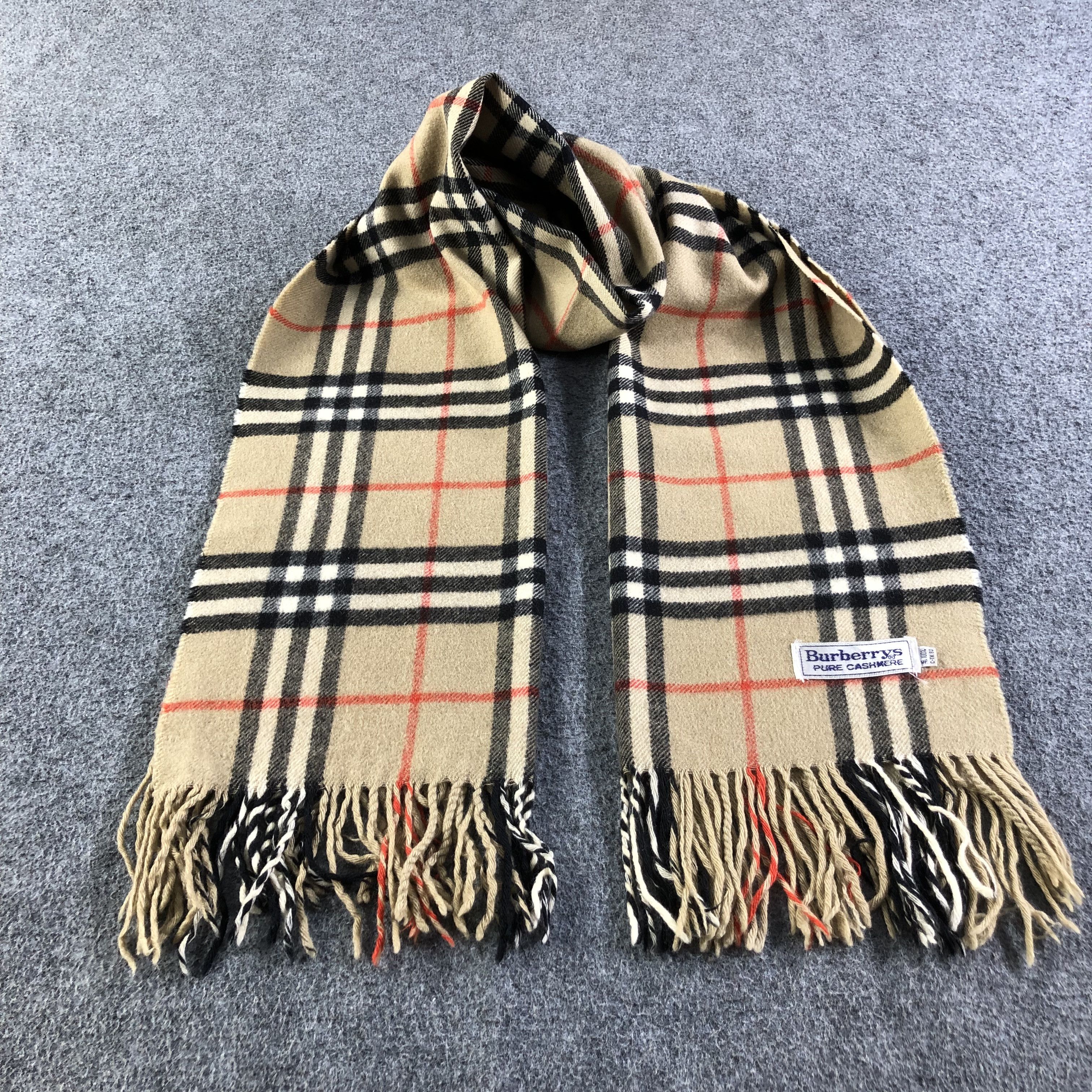 Burberry Burberrys Nova Check Tan Cashmere Scarf Muffler V1762 Size ONE SIZE - 1 Thumbnail