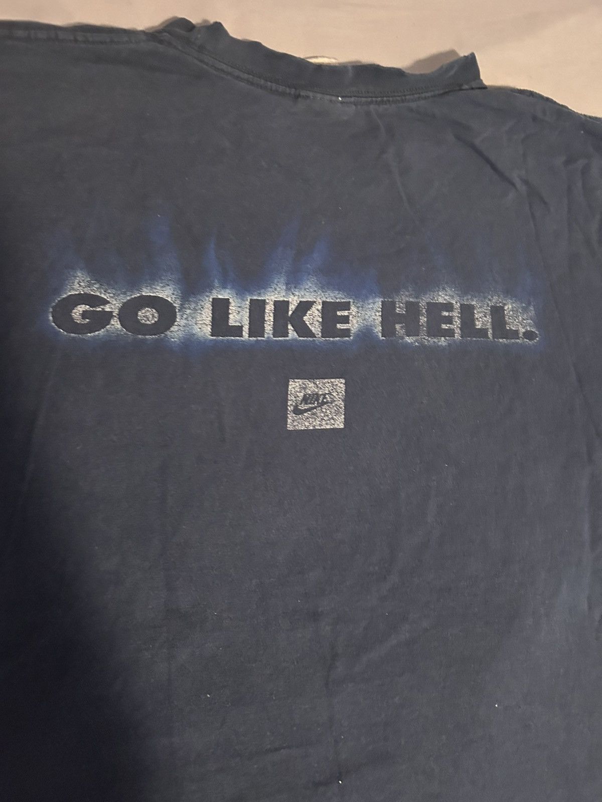 Nike Vintage 2000 Nike Box Logo "Go Like Hell" Quote T Shirt Tee Size US L / EU 52-54 / 3 - 3 Thumbnail