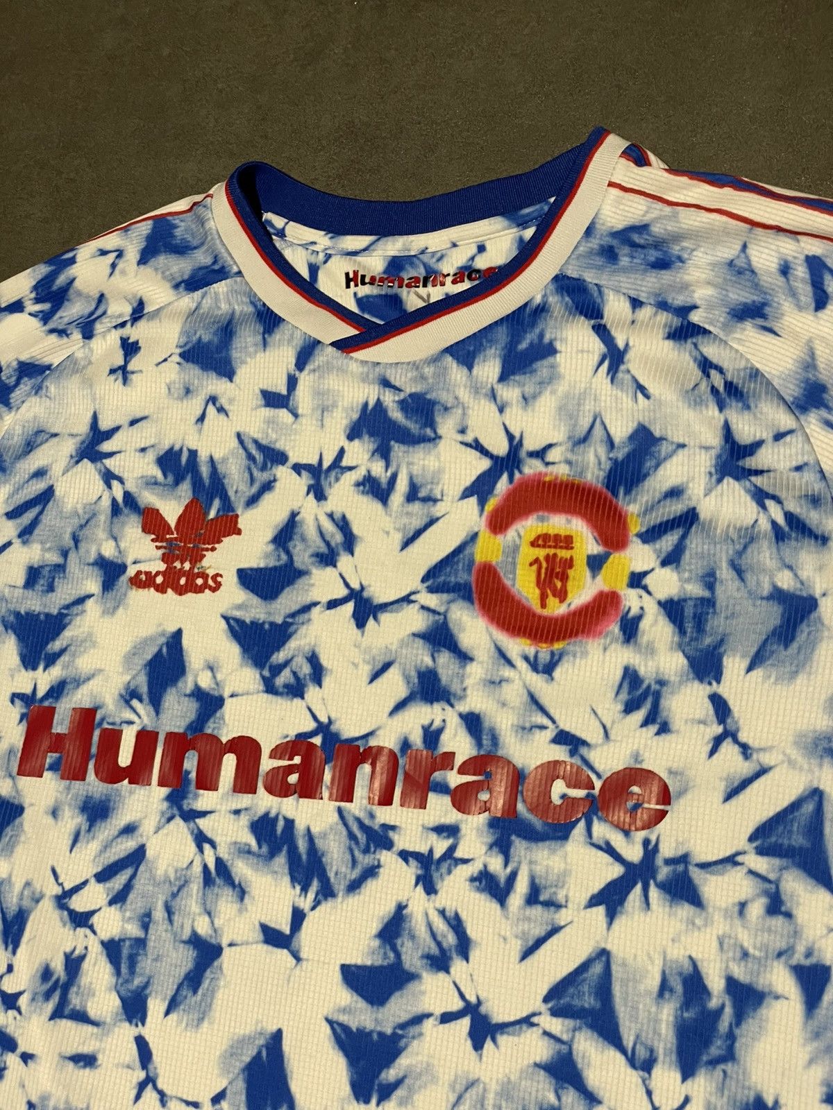 Adidas Jersey Adidas Manchester United Humanrace x Pharell Williams Size US XL / EU 56 / 4 - 10 Thumbnail