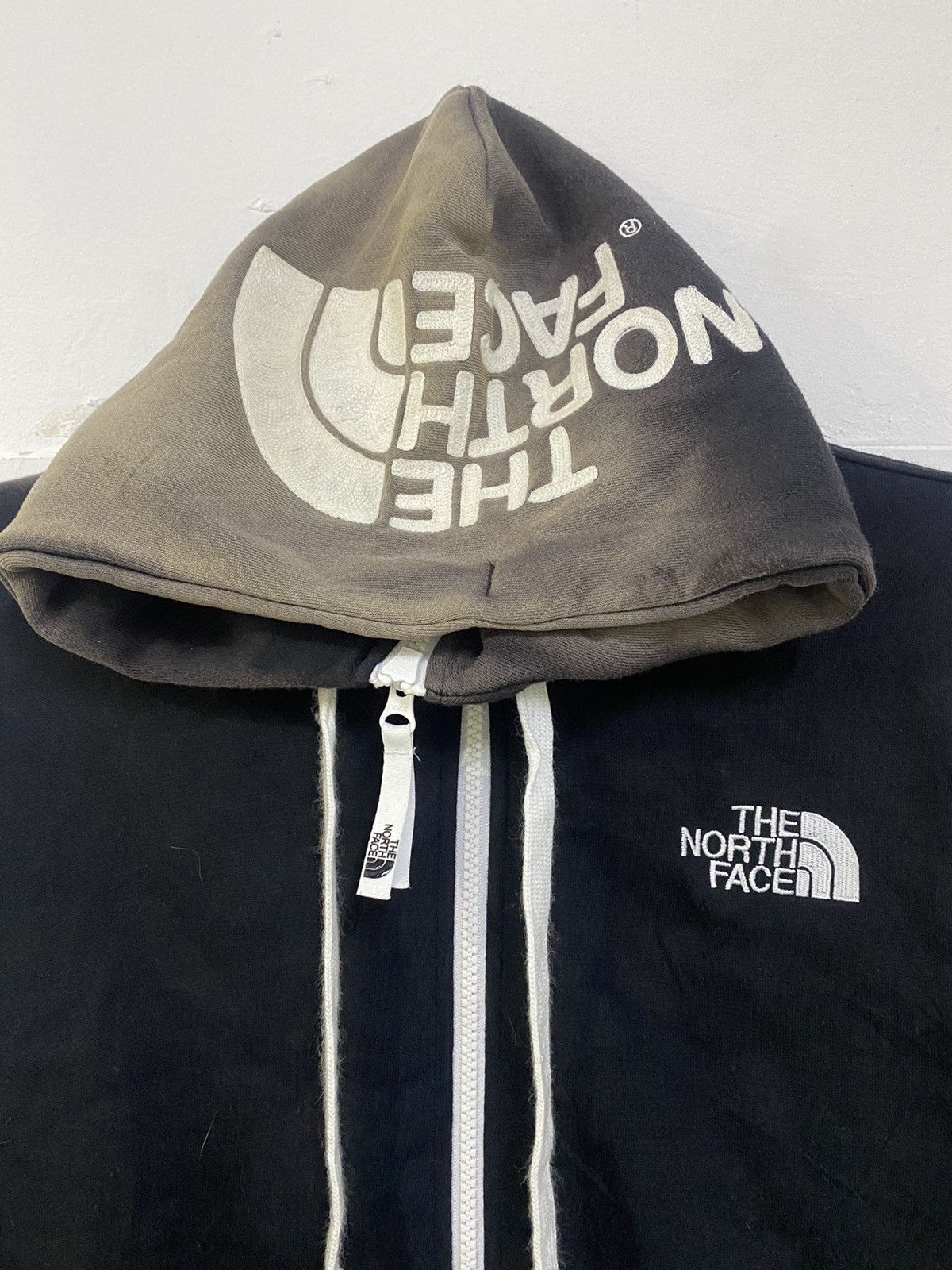 The North Face 💥THE NORTH FACE FADED SUNBURST ZIPPER HOODIE Size US M / EU 48-50 / 2 - 4 Thumbnail