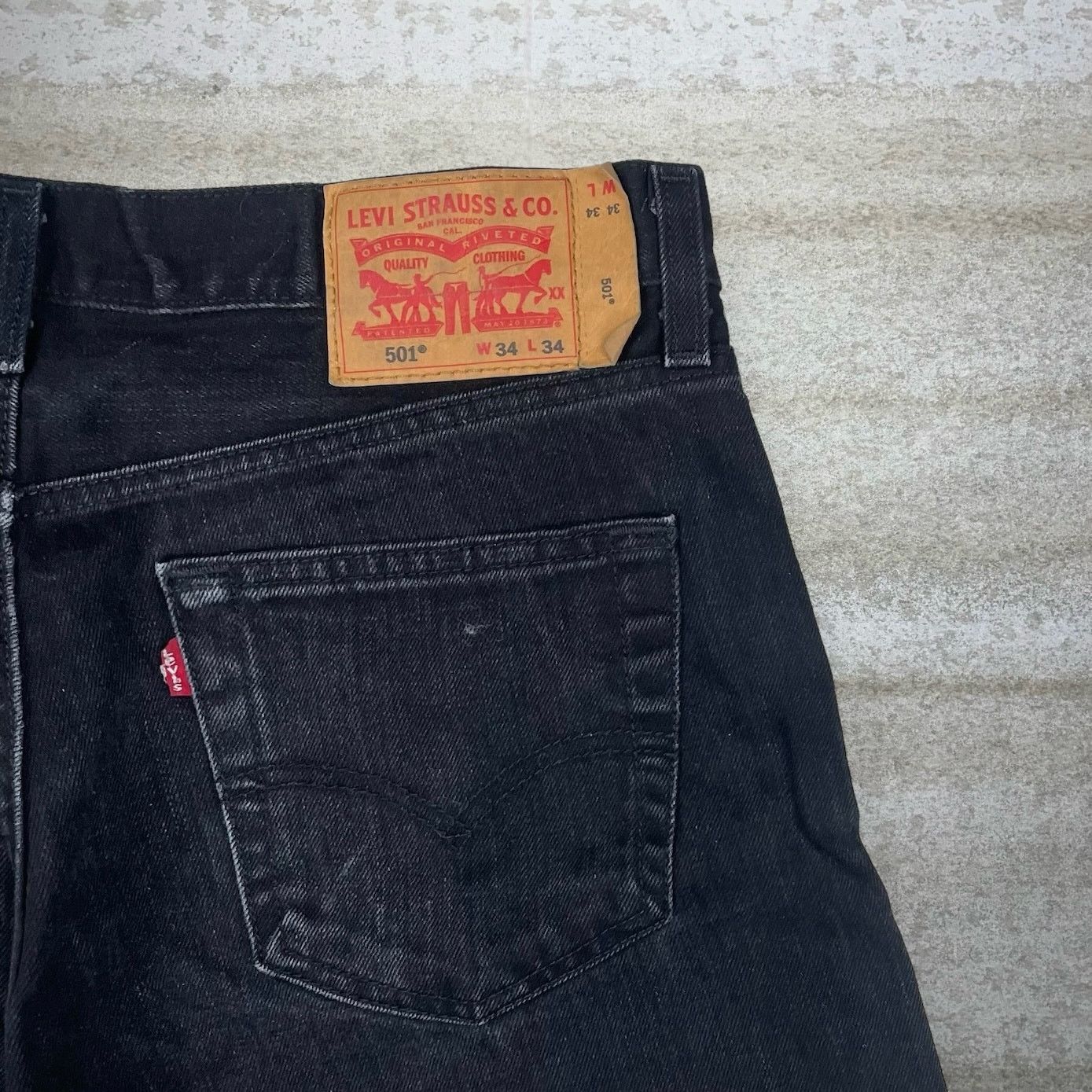 Levi's × Vintage Levis Jeans 501 Straight Fit Jet Black Wash Denim Button Fly Size US 34 / EU 50 - 3 Thumbnail