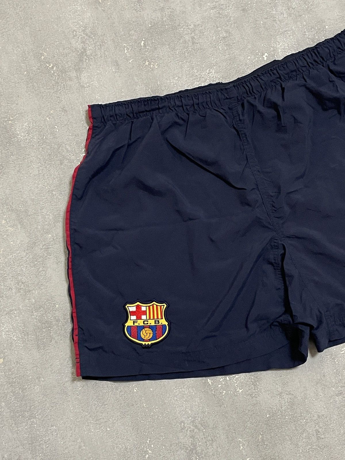 Nike Vintage Nike Barcelona Football Shorts Soccer Mens Rare XL Size US 34 / EU 50 - 2 Thumbnail