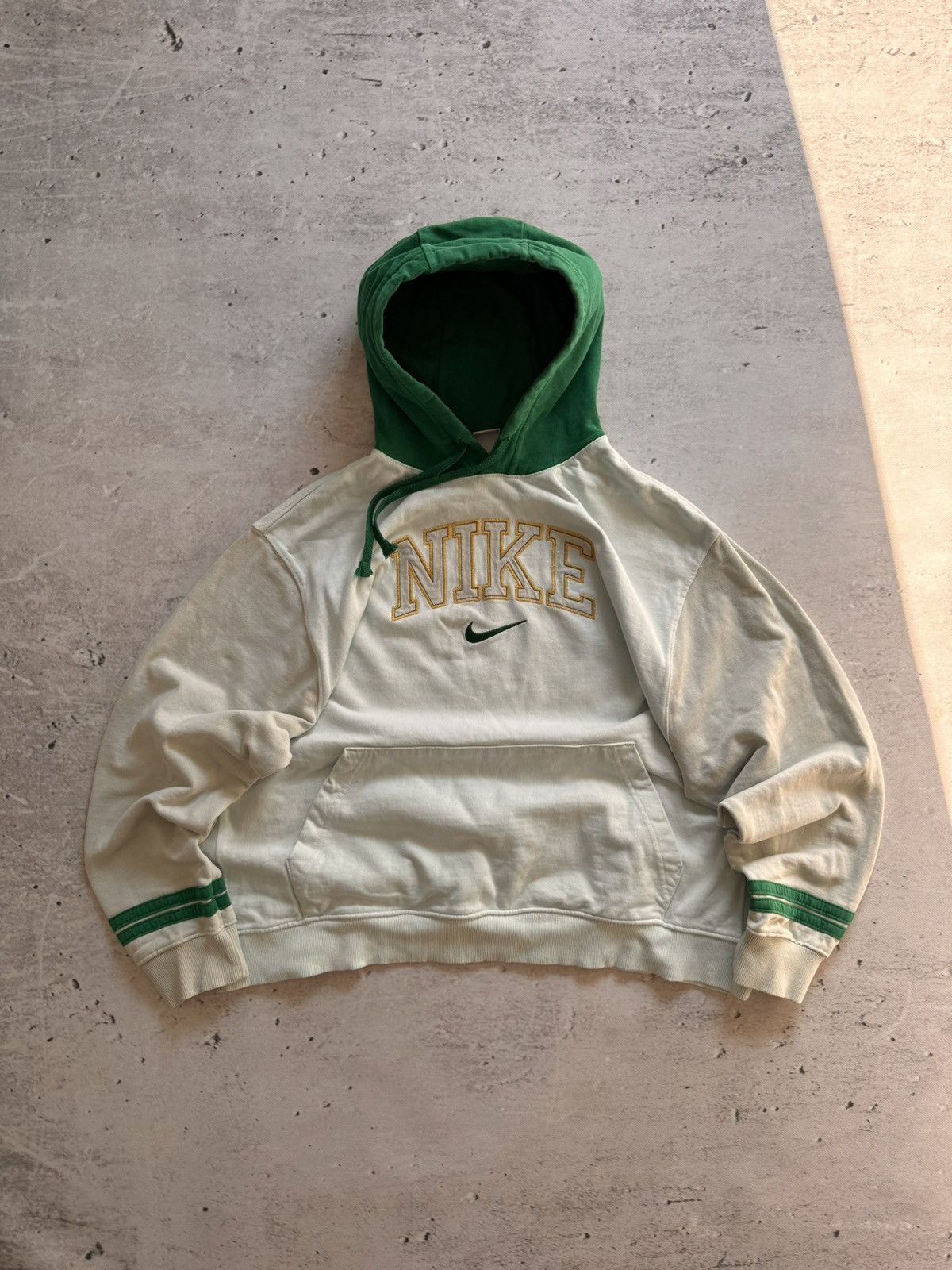 Nike × Vintage NIKE VINTAGE CENTER LOGO OVERSIZE BOXY HOODIE Size US XL / EU 56 / 4 - 1 Thumbnail