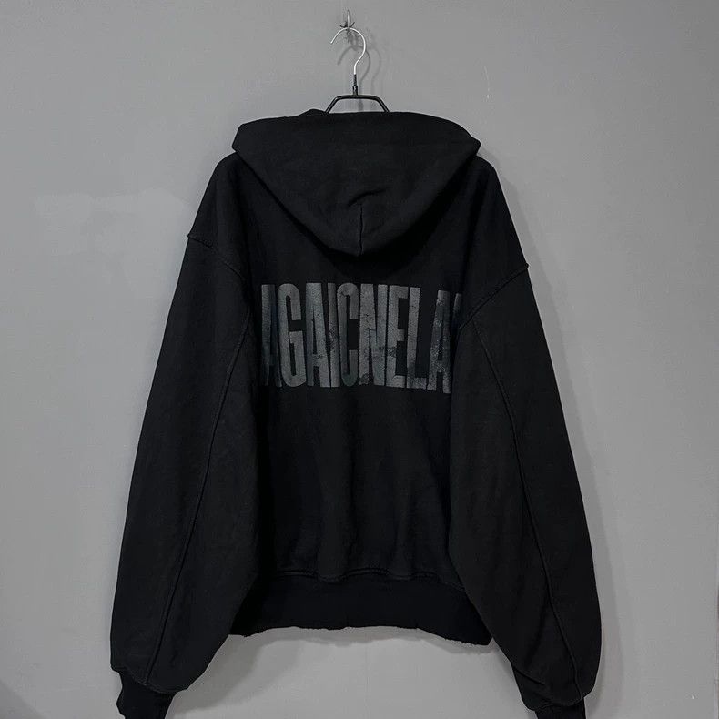 Balenciaga Balenciaga Reversed Letter Zip Hoodie Size US S / EU 44-46 / 1 - 3 Thumbnail