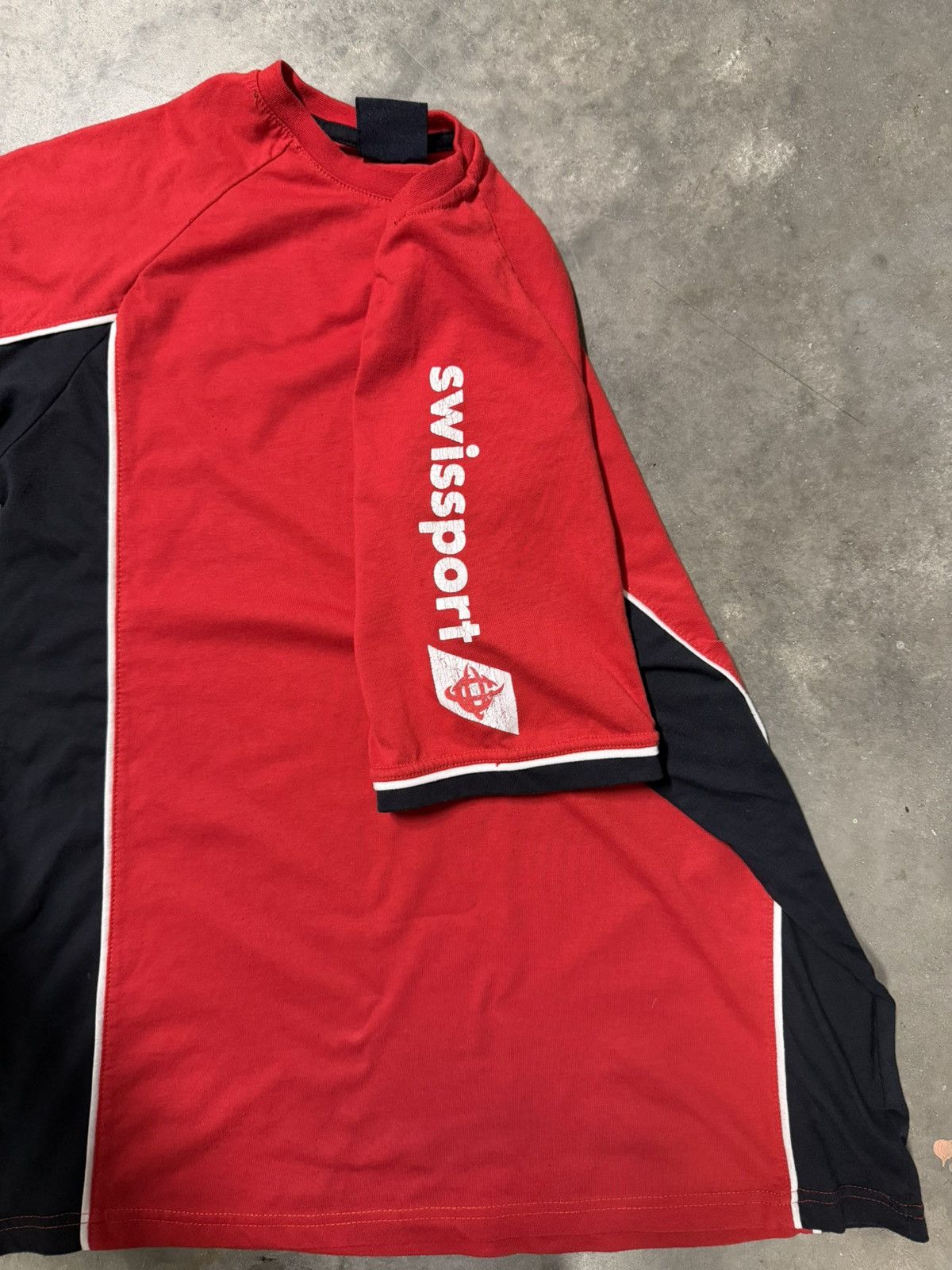 Swissgear Swissport streetwear red shirt Size US L / EU 52-54 / 3 - 6 Thumbnail