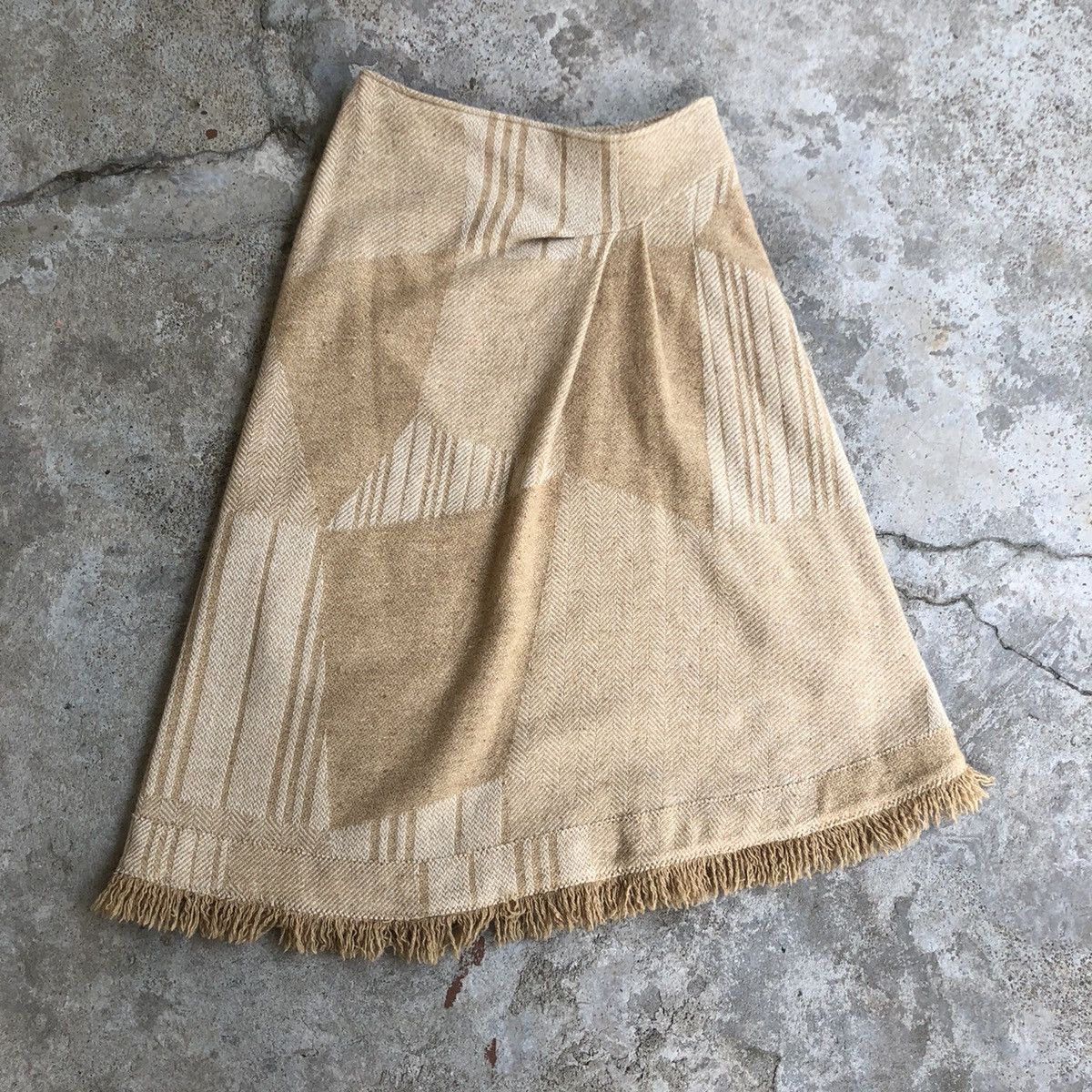 Burberry Burberry London Asymmetric Midi Skit - Wool Blend Size 26" / US 2 / IT 38 - 2 Thumbnail