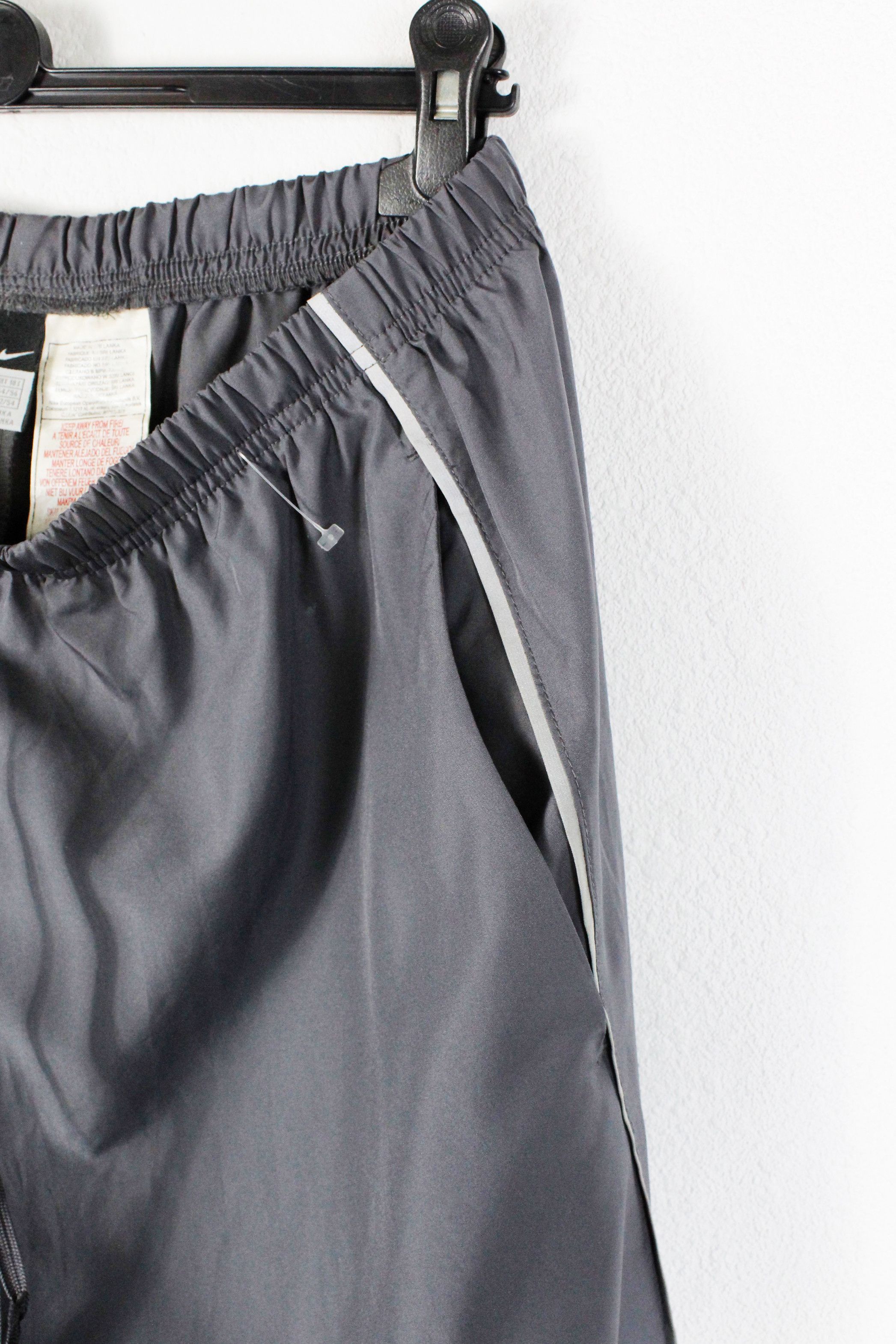 Nike × Vintage Vintage 90s Nike Swoosh Logo Nylon Sport Pants Trousers Size US 34 / EU 50 - 9 Thumbnail