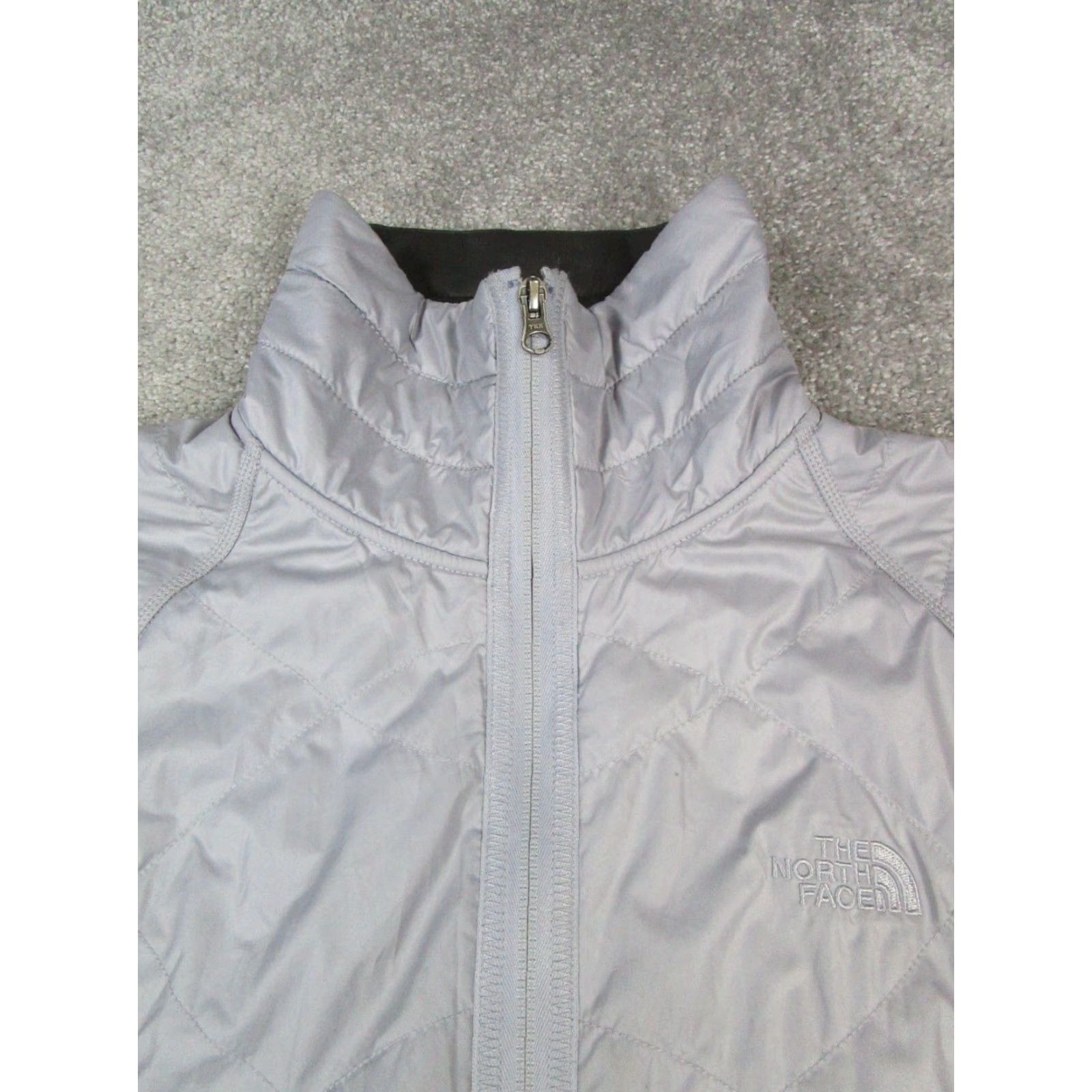 The North Face The North Face Jacket Womens Medium Gray Hiking Insulated Full Zip Size M / US 6-8 / IT 42-44 - 2 Thumbnail